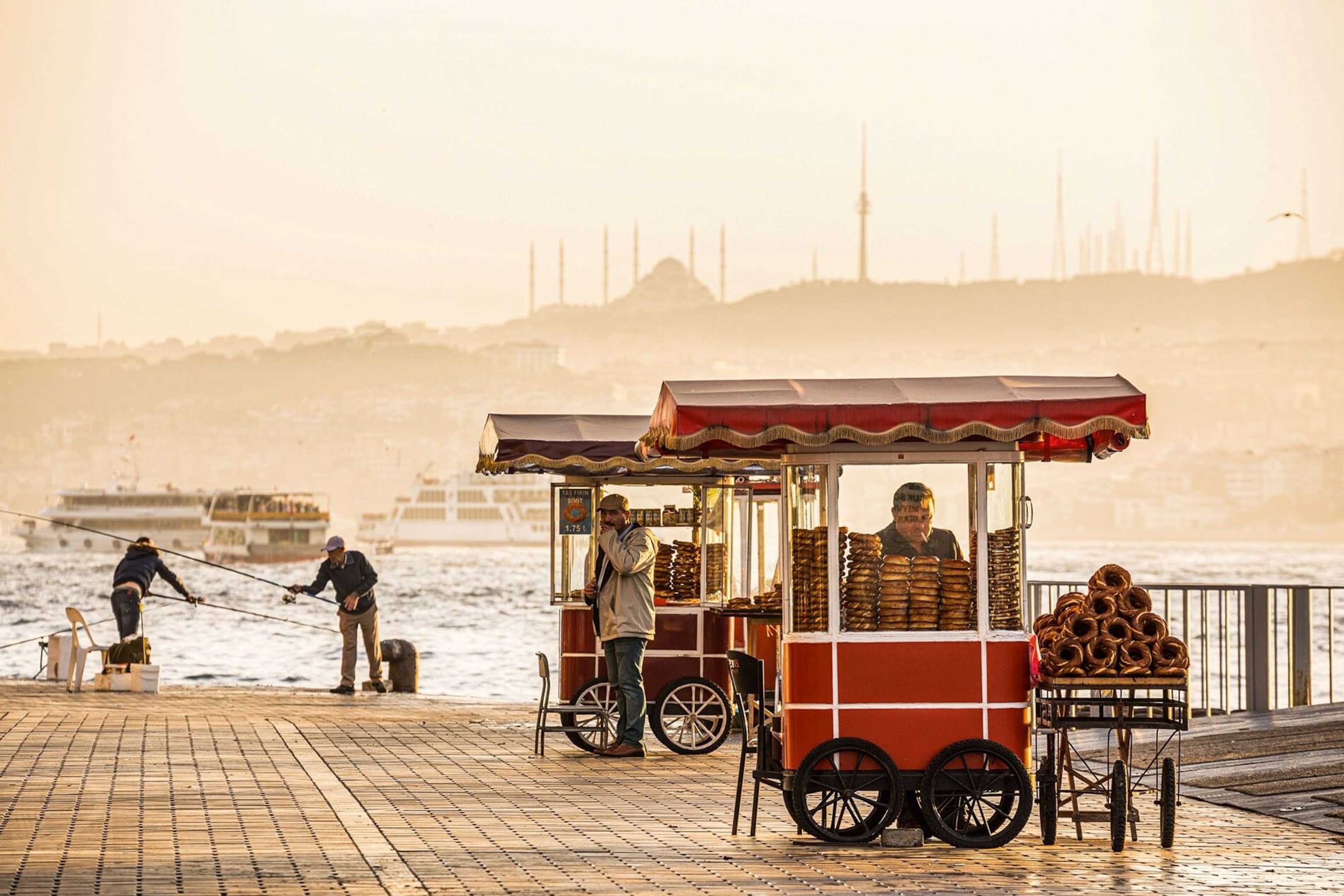 Food vendor selling simit in Golden Horn, locally known as Haliç
