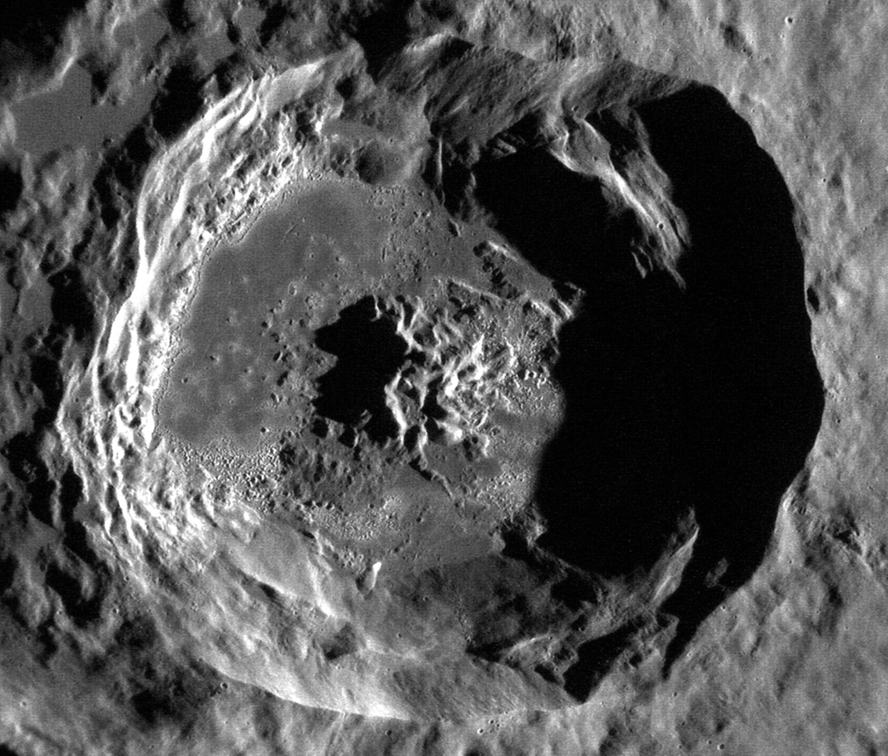 Mercury picture: a crater in the Caloris Basin