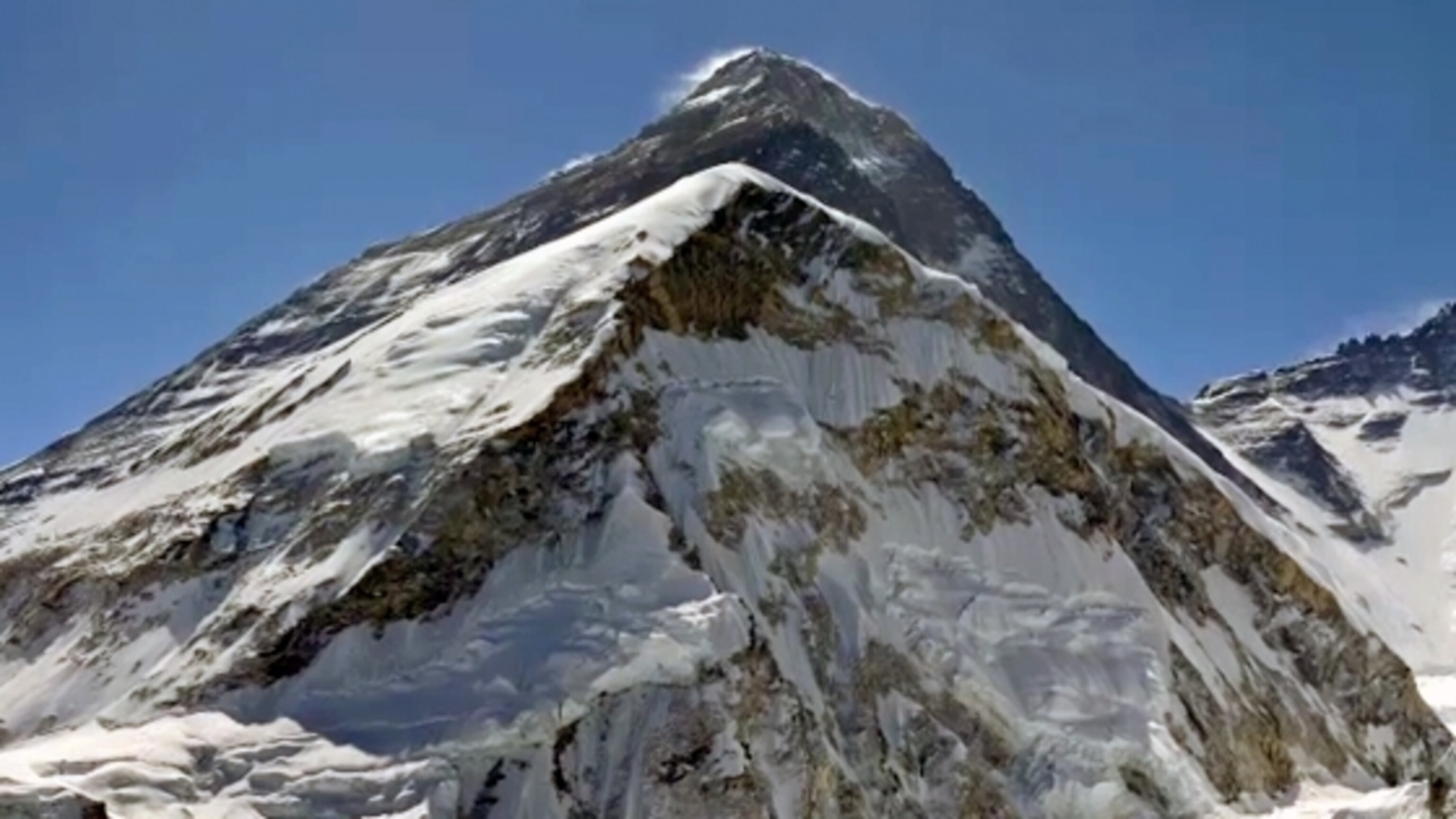 Wind blowing on mountain top