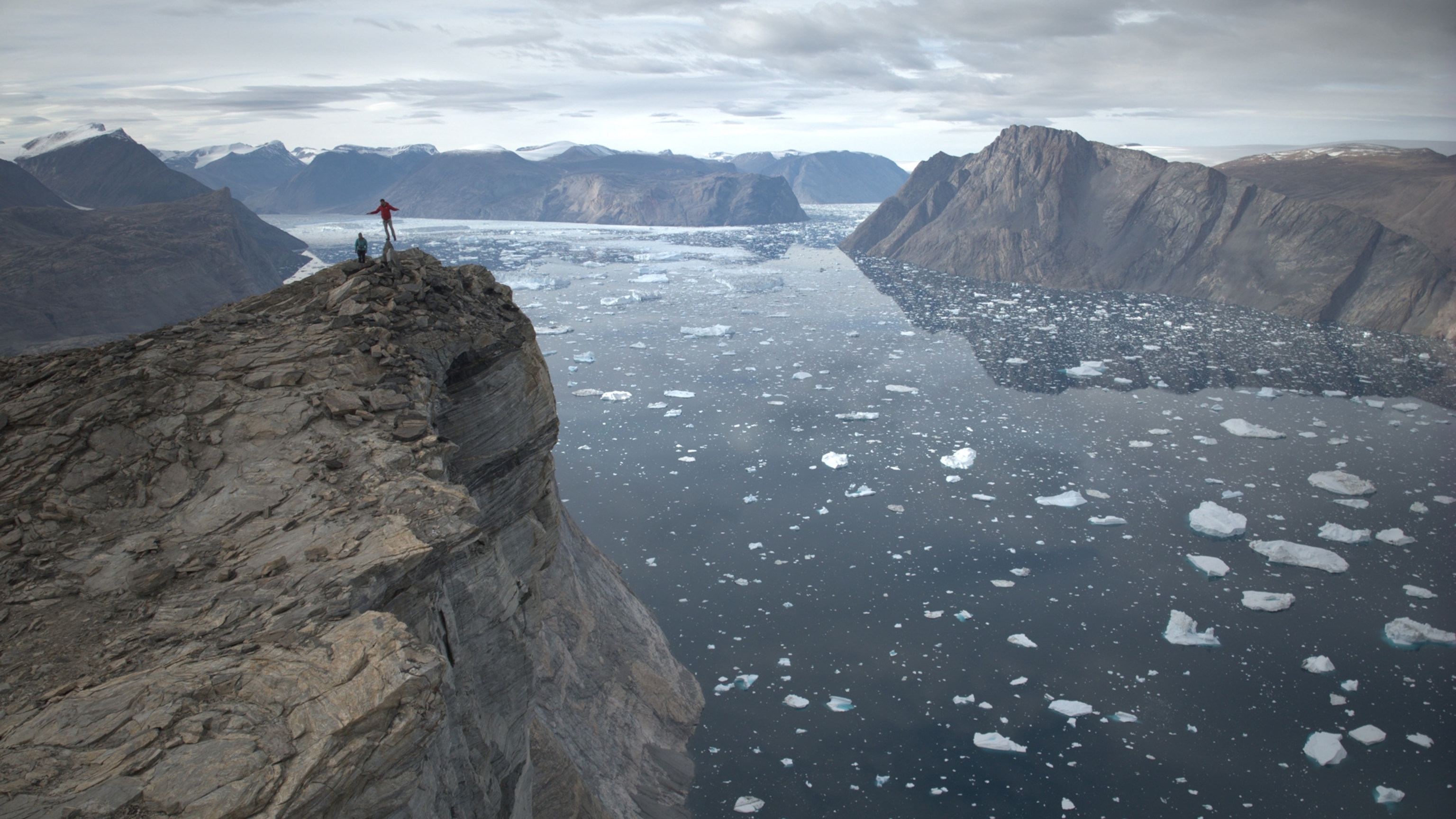 Alex Honnold just led the first ascent of one of Earth's tallest Arctic sea cliffs—for science