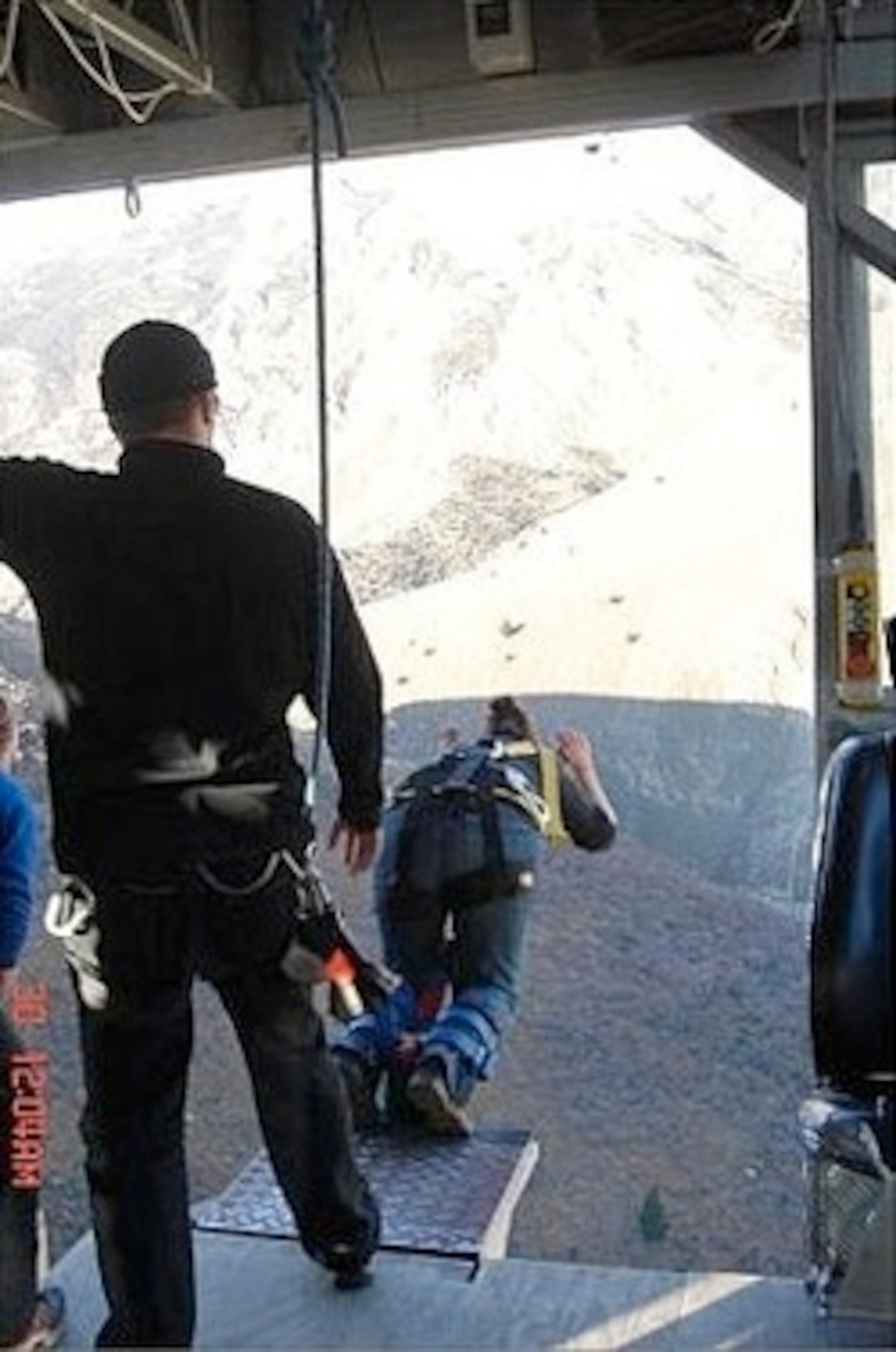 Bungy jumping