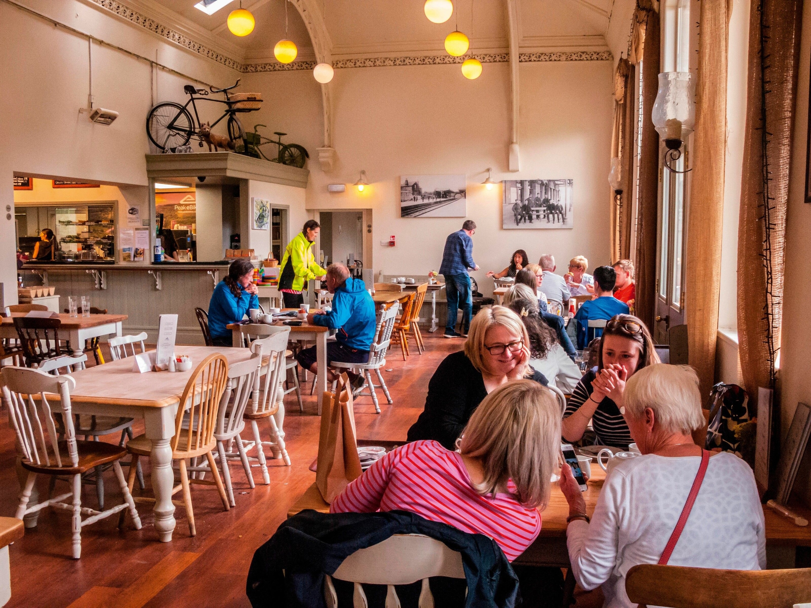 Located just north of Bakewell, the Hassop Station Cafe sits on the Monsal Trail and offers cycles for hire.