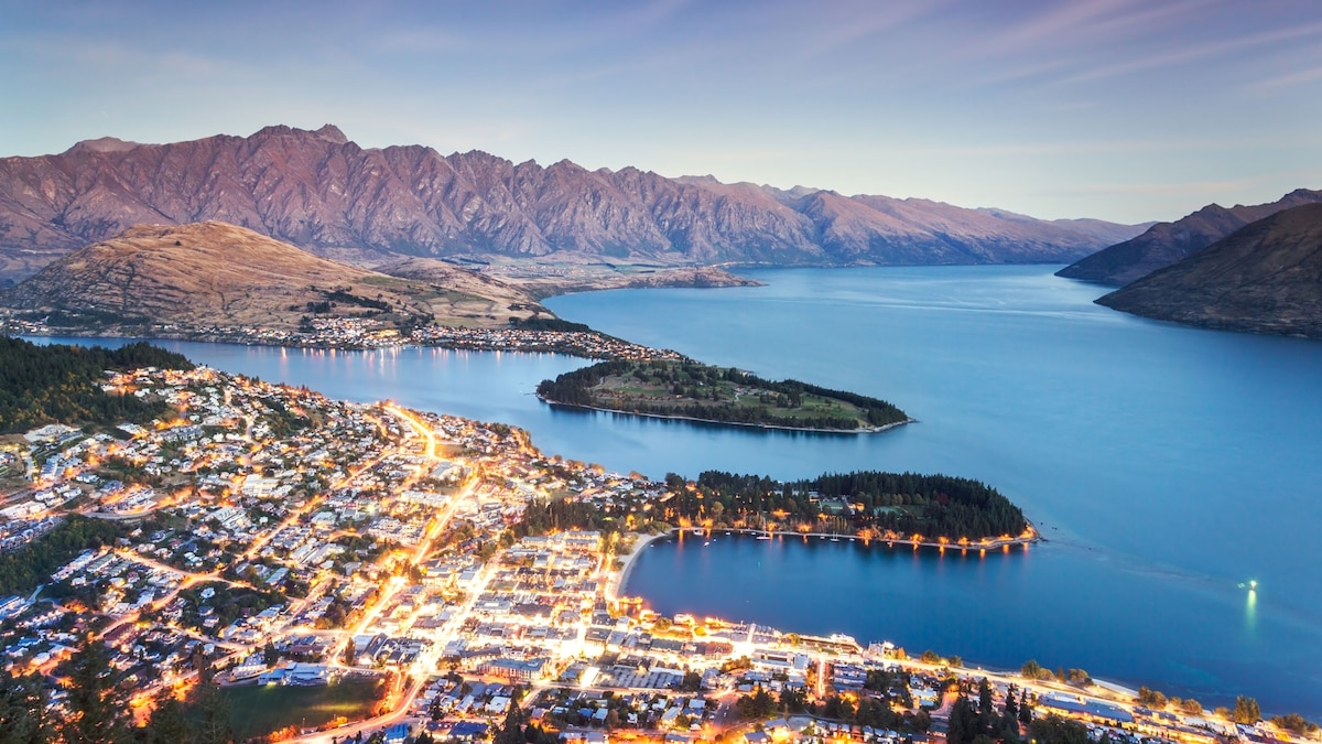 Queenstown'S Big Truck Secrets Revealed! - fd6q880