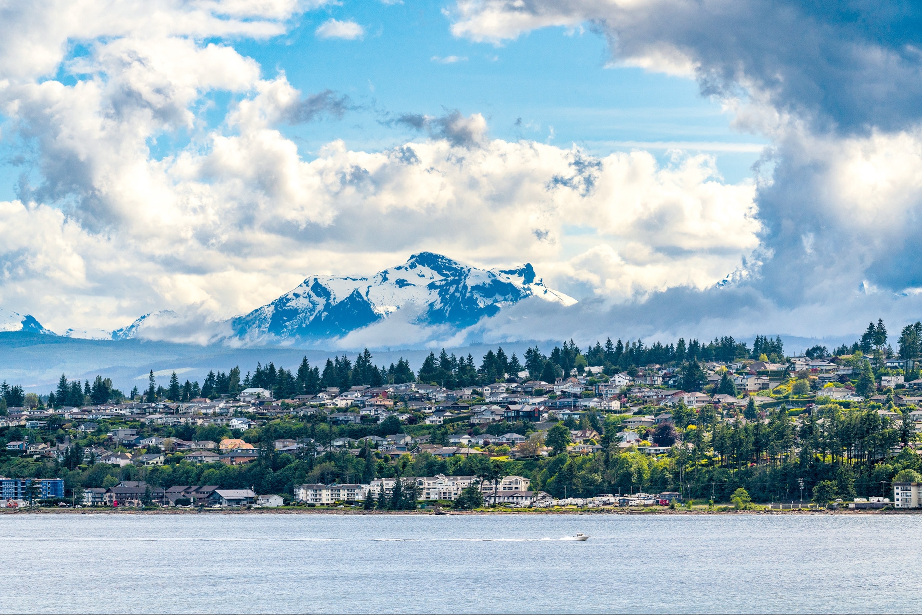 Landscape of the Campbell River on the Discovery Passage, between Vancouver Island and Quadra Island