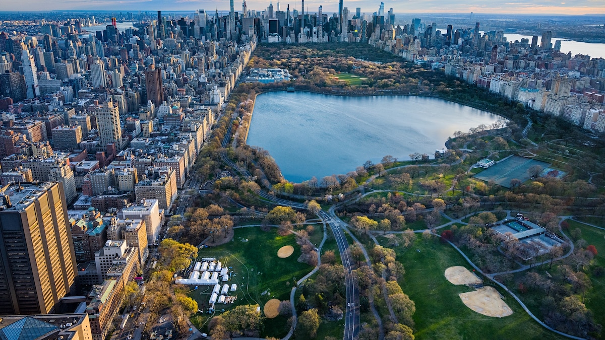 See 100 years of New York City-through the lens of Nat Geo photographers