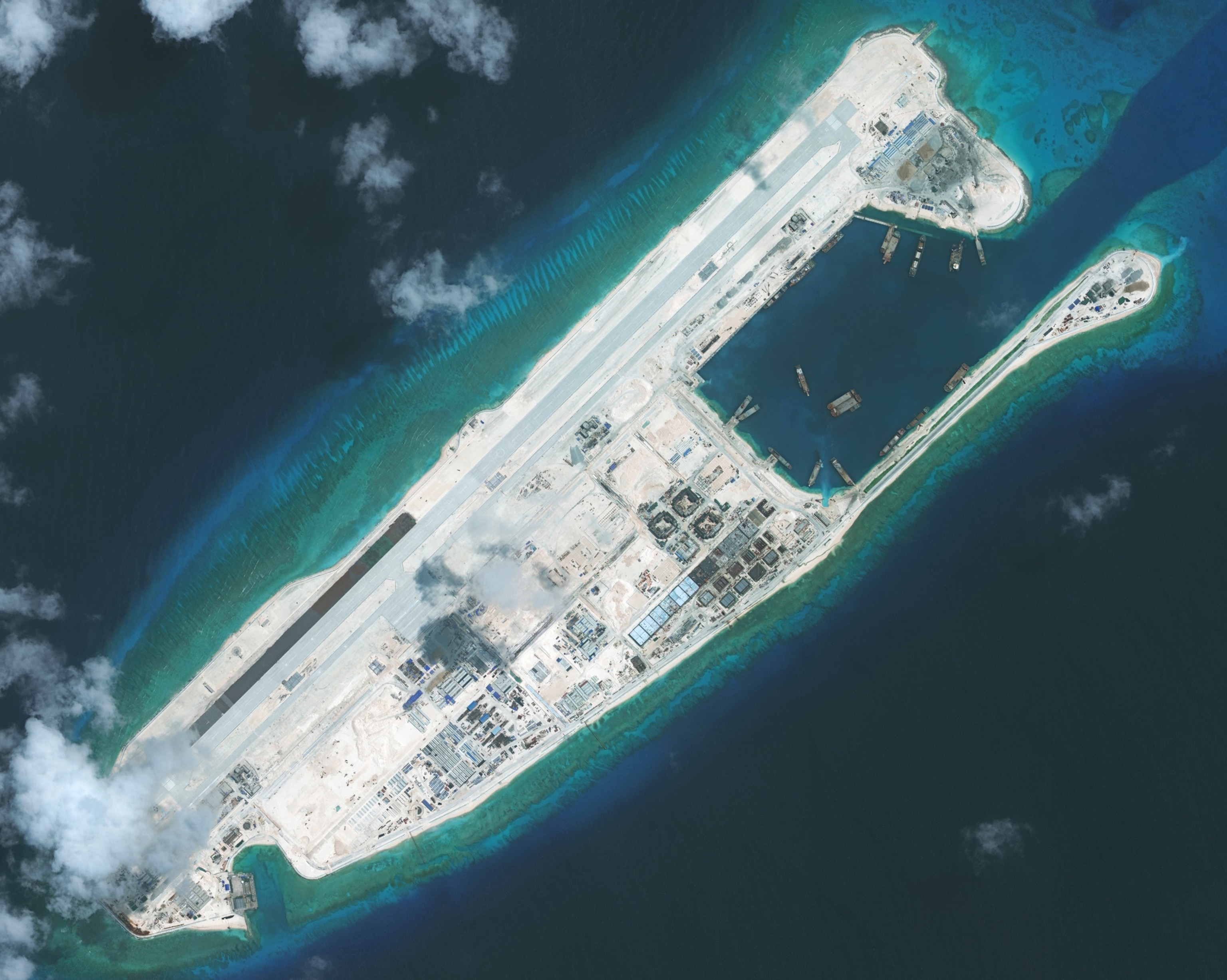 fiery cross reef in south china sea