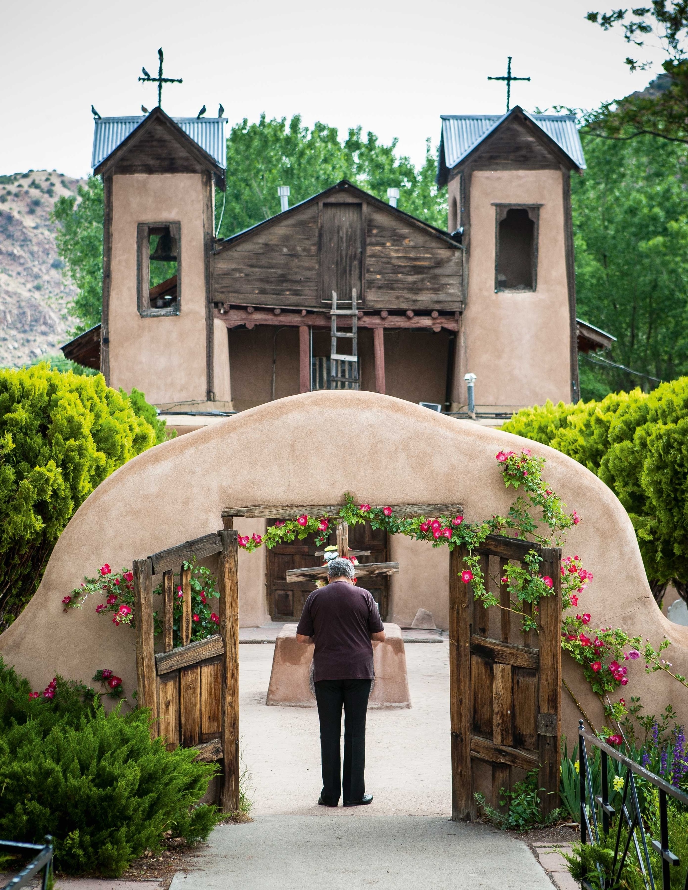 Santuario de Chimayó is a church with a pit of ‘healing dirt’