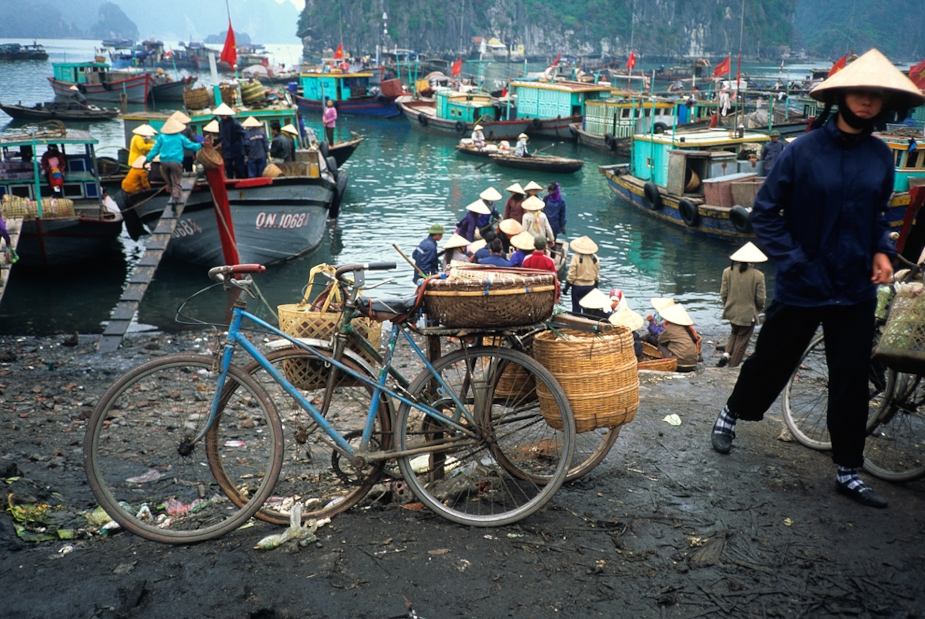 Halong Bay picture: Site on the 2012 World Monuments Watch list