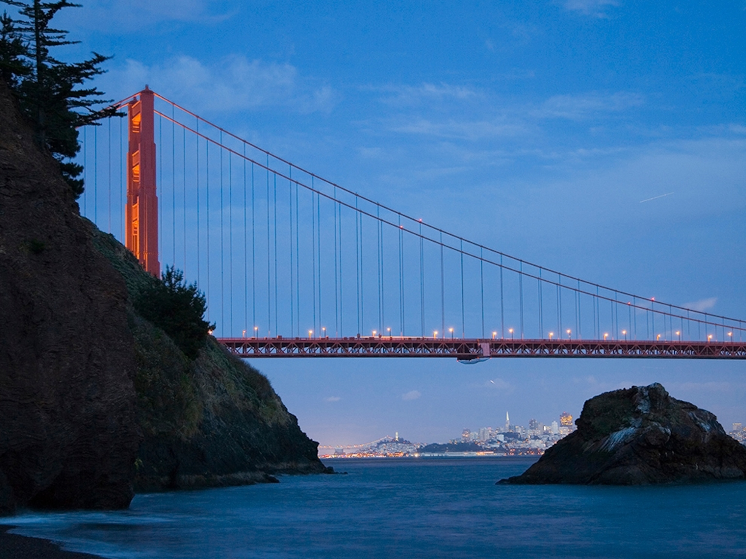 Kirby Cove, Golden Gate Bridge, dusk, San Francisco