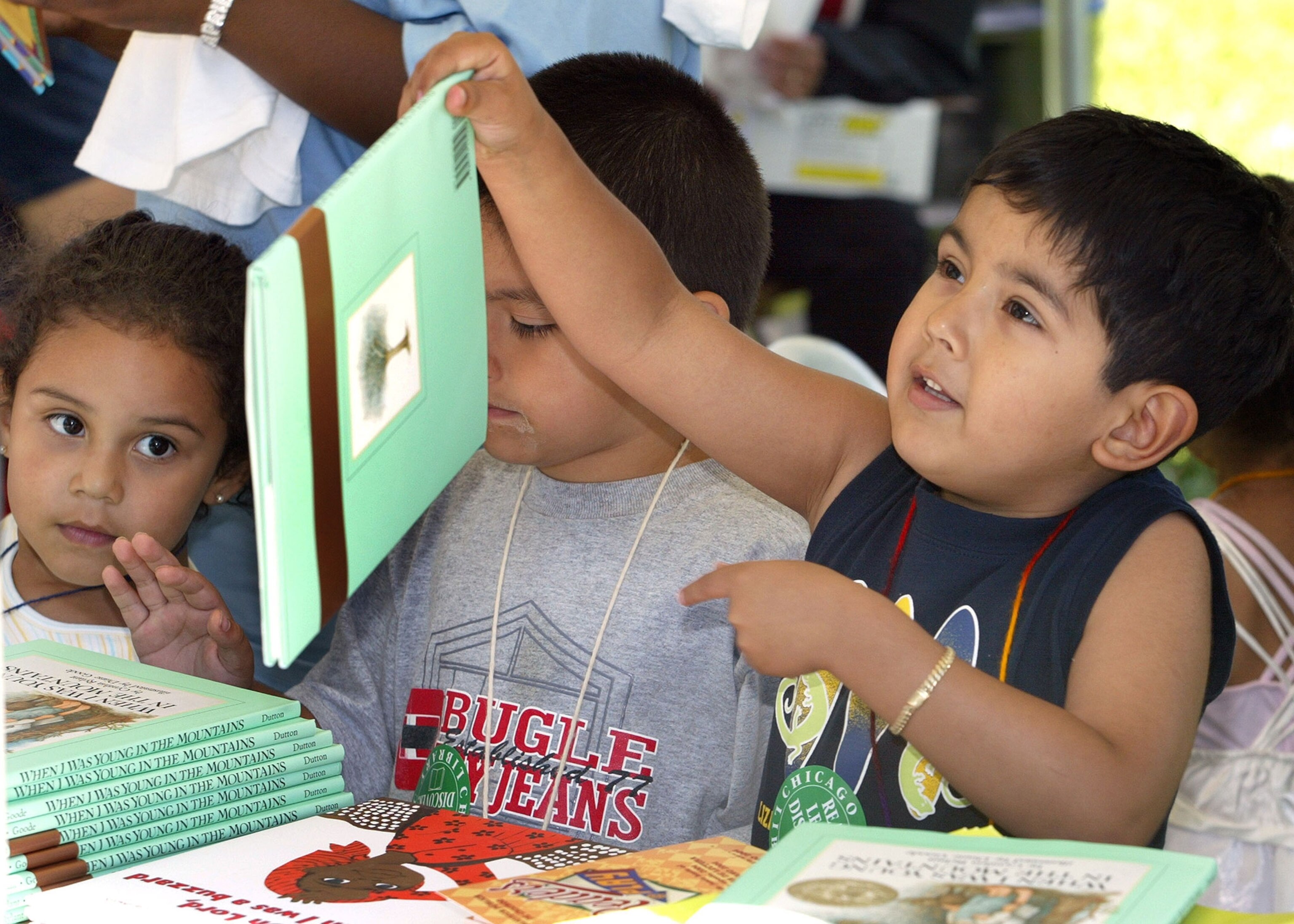 children in chicago classroom