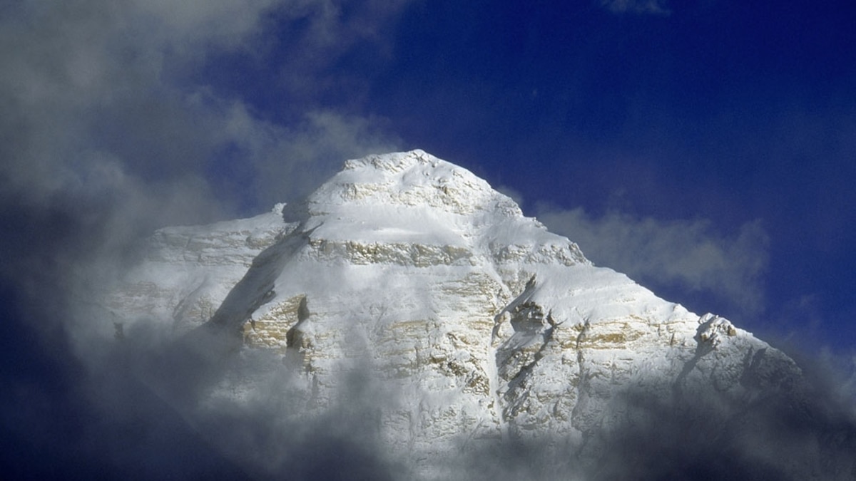Mount Everest Pictures, Everest Photos, Photo Gallery, Picture Gallery, Wallpaper -- National ...