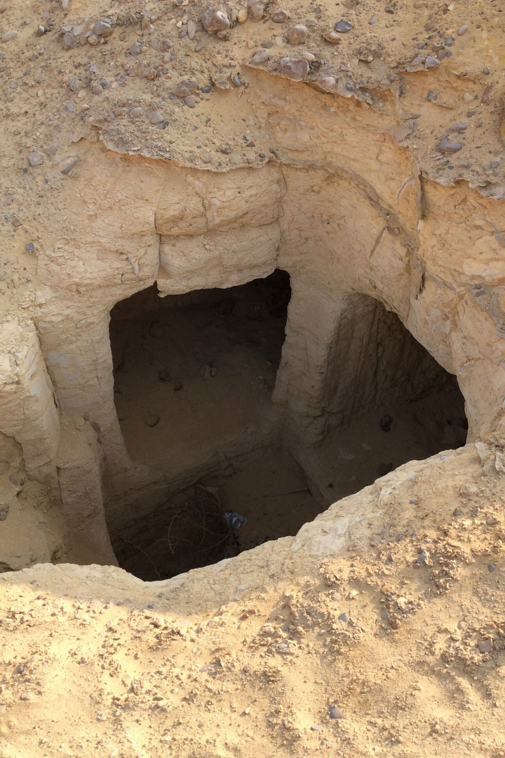 Ancient Egyptian Artifacts Found In Tombs