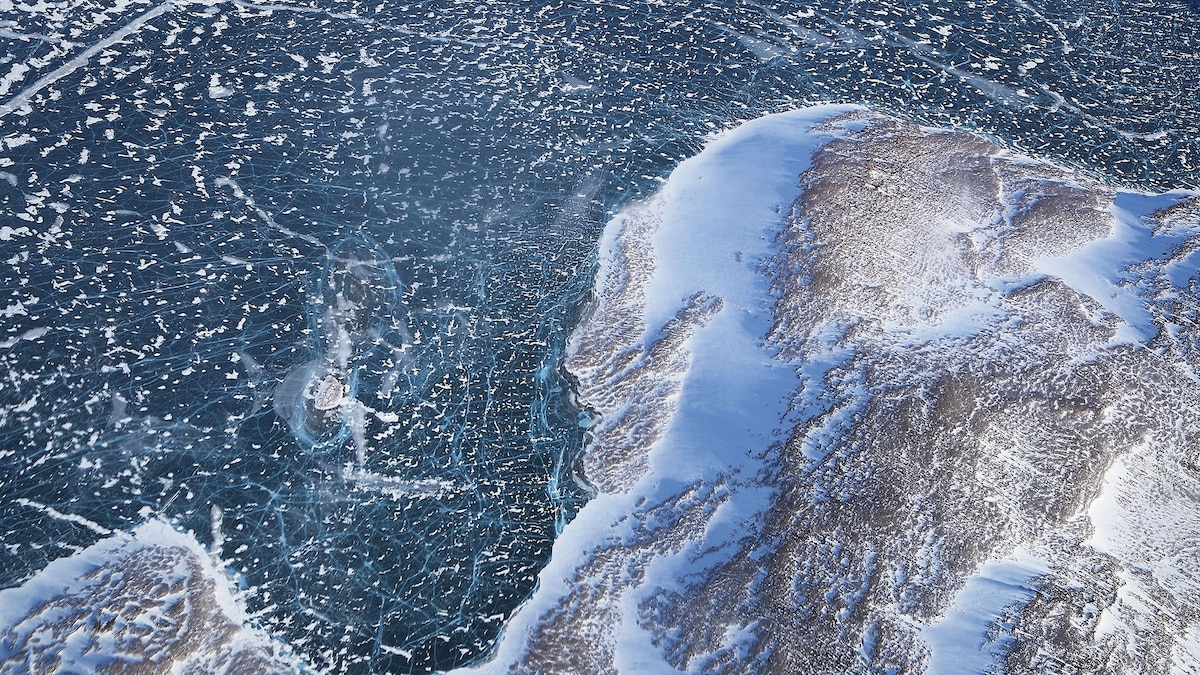 As Greenland melts, something strange is happening to the ice sheet