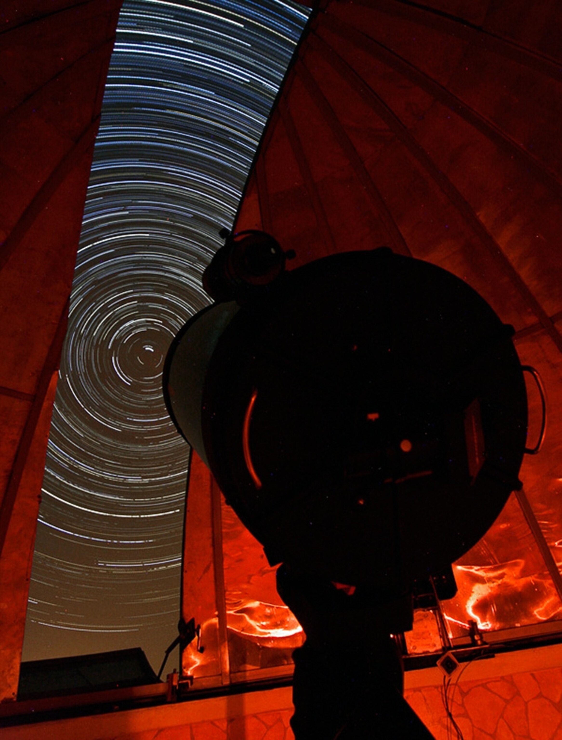 Picture of a telescope aimed toward the north celestial pole