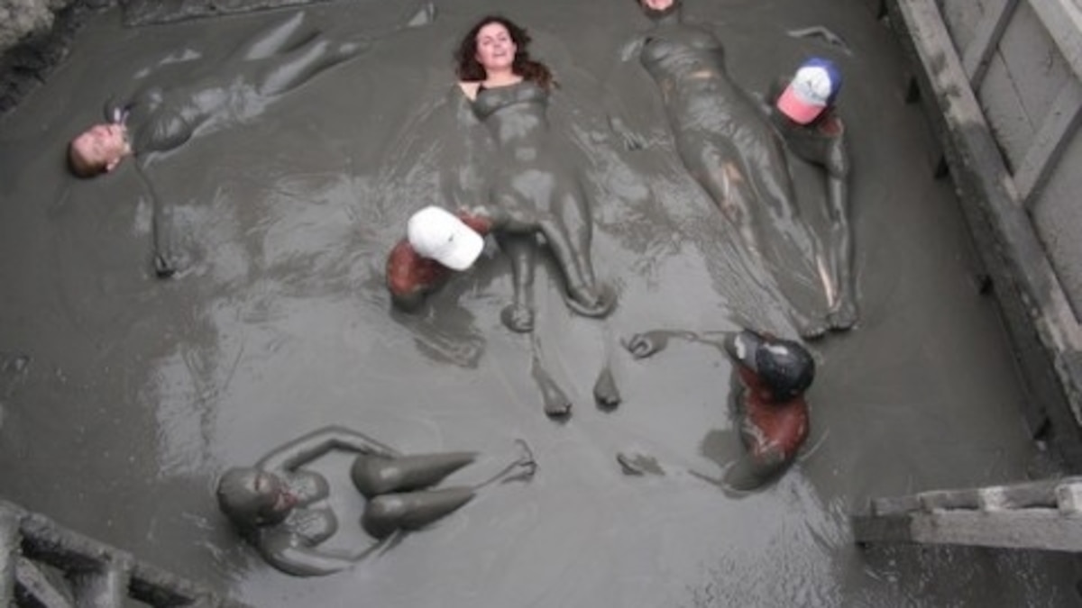 A Volcanic Mud Bath in Colombia