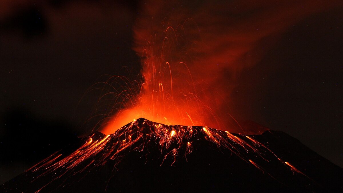 Pictures Mexico Volcano Spews Ash 2 Miles High