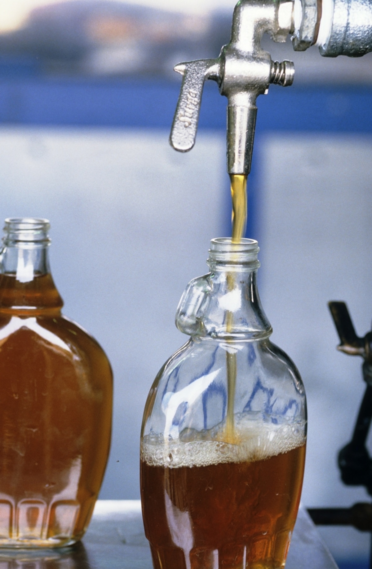 HighTech Tapping Making Maple Syrup With Vacuums
