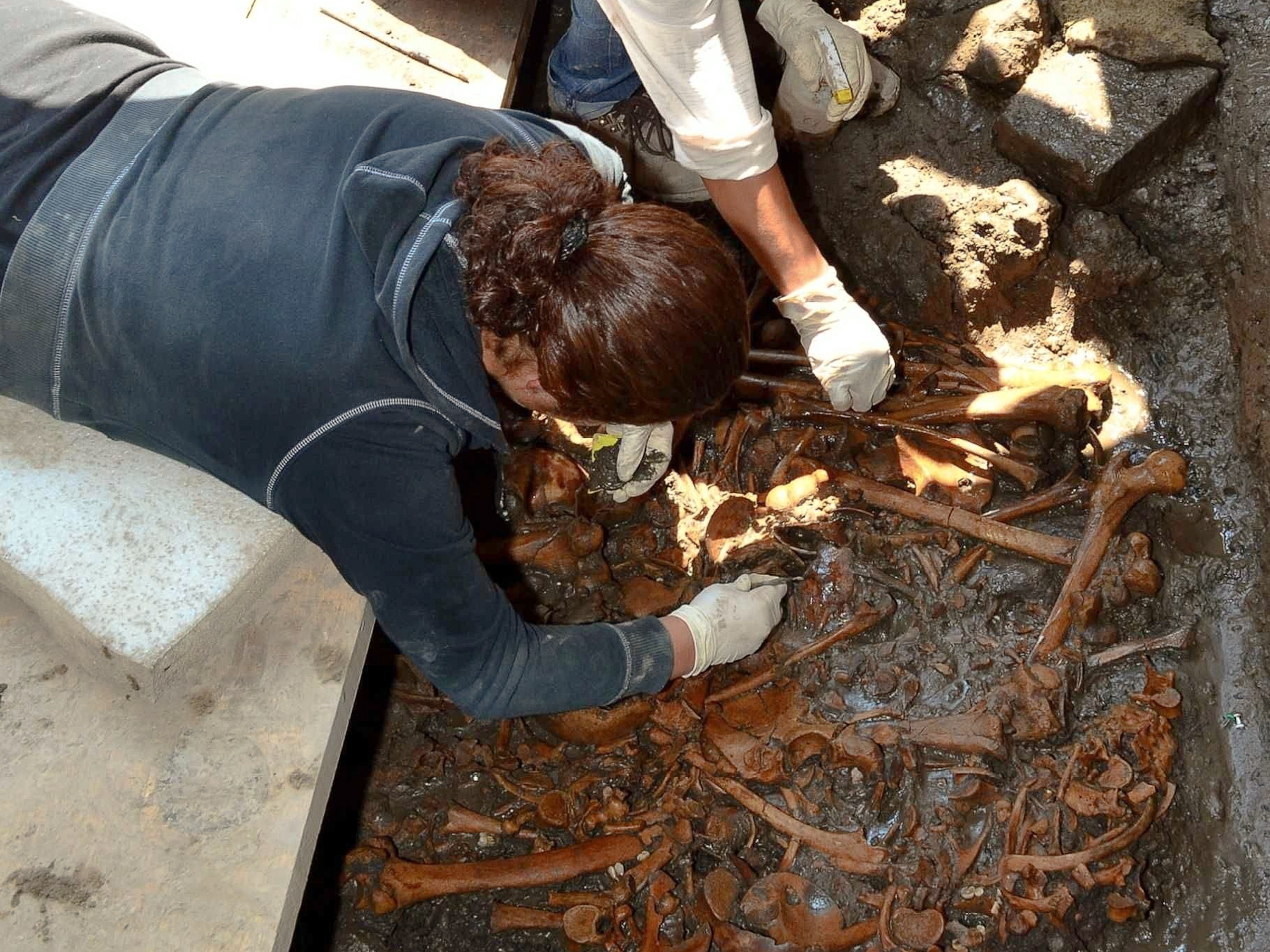 Aztec picture - skeletons under Mexico City.