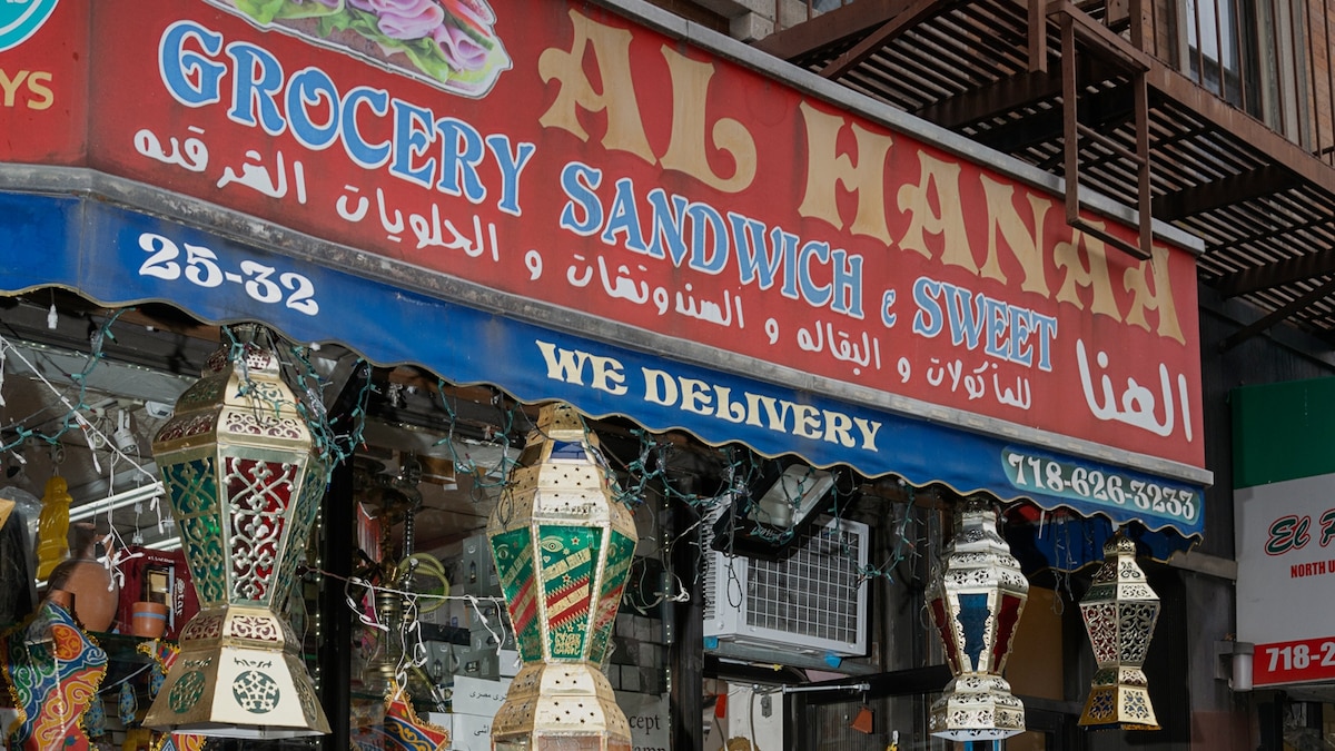 The city of 700 languages