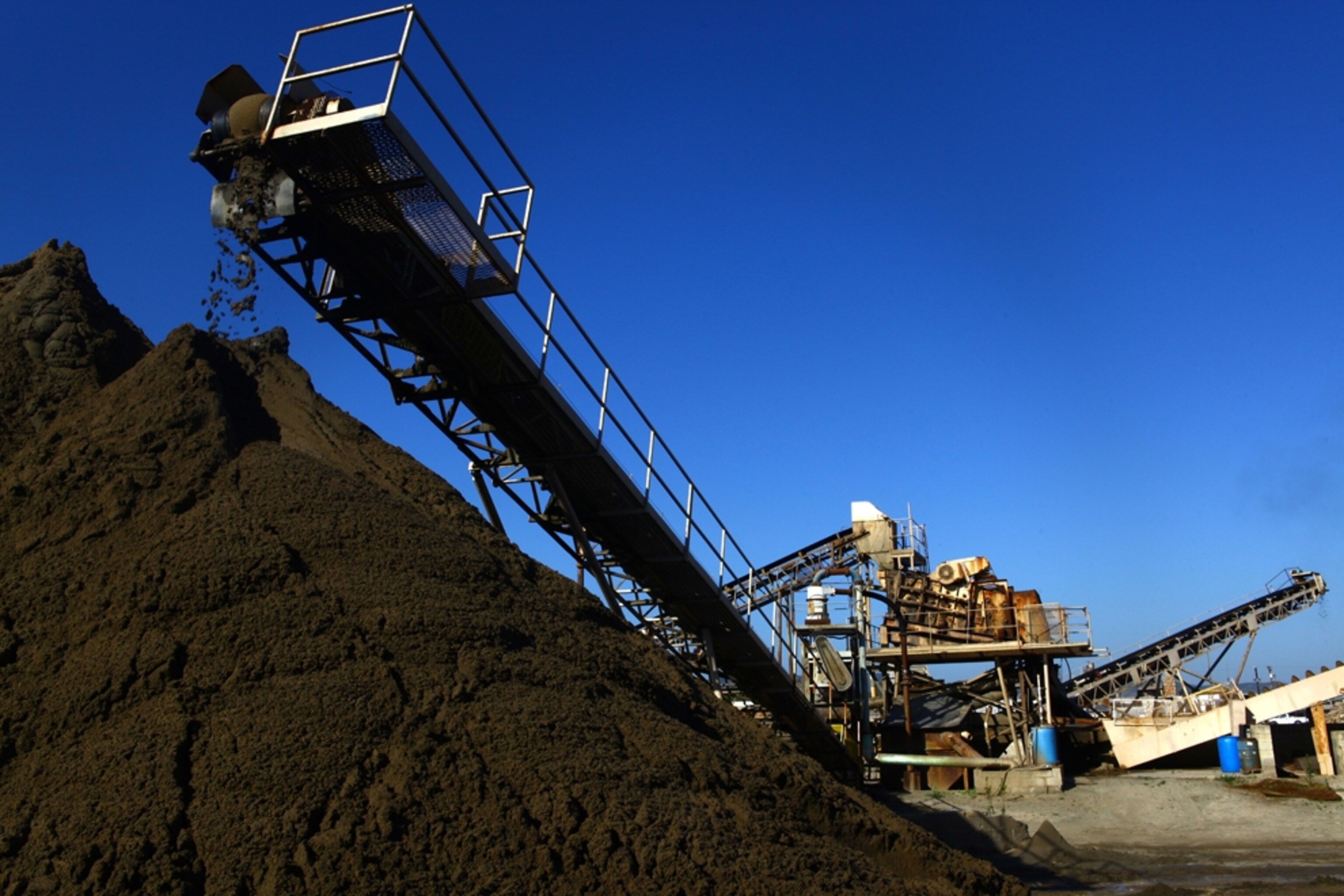 Mining along rivers also compromises water quality and can completely change the dynamics and structure of the river. This sand mining operation has dammed part of the San Diego River and created deep pools from which sand has been extracted over the years. However, the sand has helped to build the city of San Diego, including Qualcomm Stadium and Petco Park.
