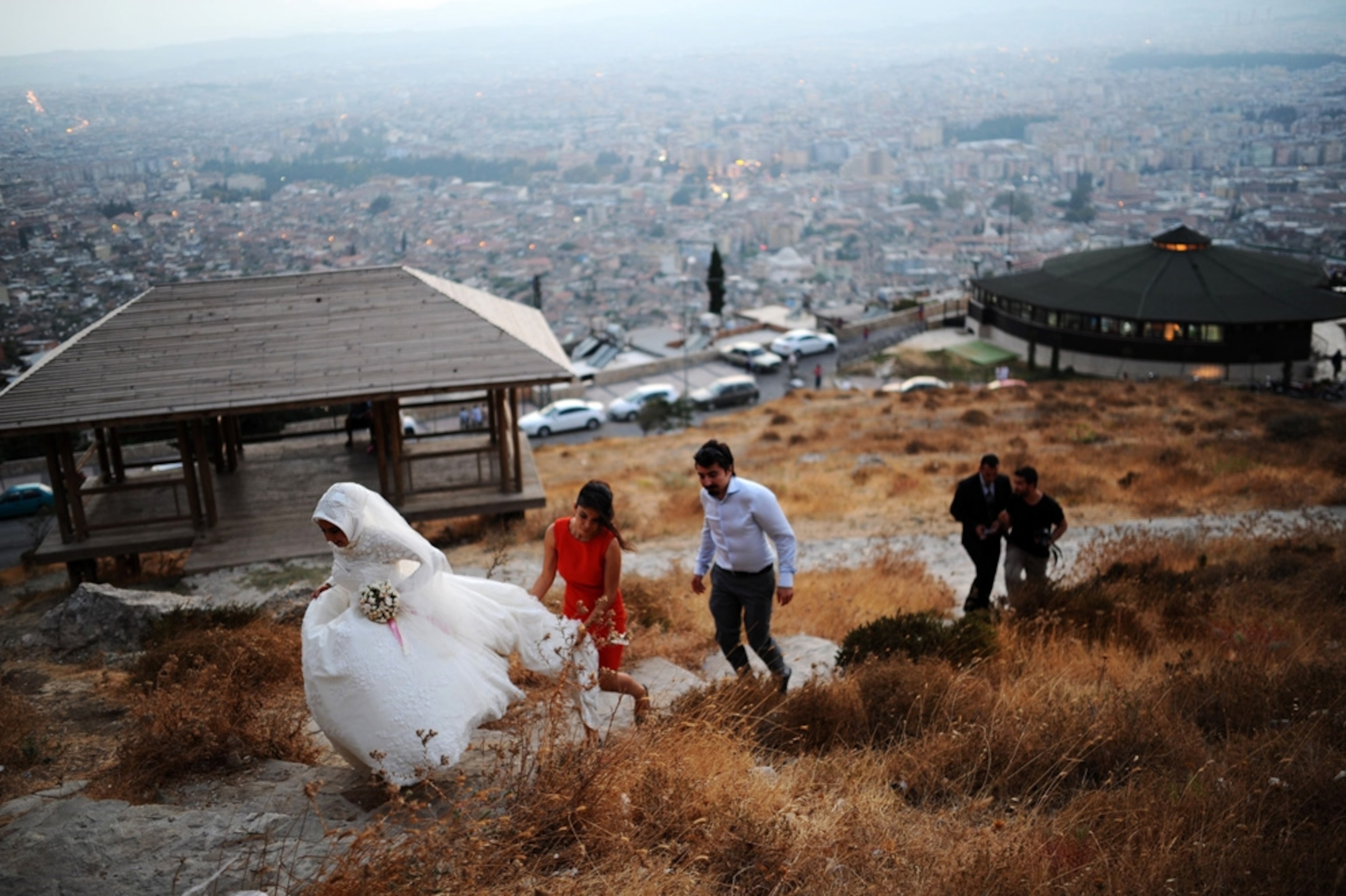 Pictures We Love August - A picture of a newly married couple in Turkey.