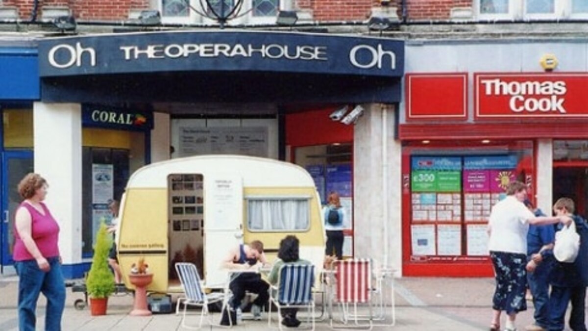 Quirky Caravan of Life