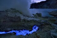 Blue Fire Kawah Ijen Reaction