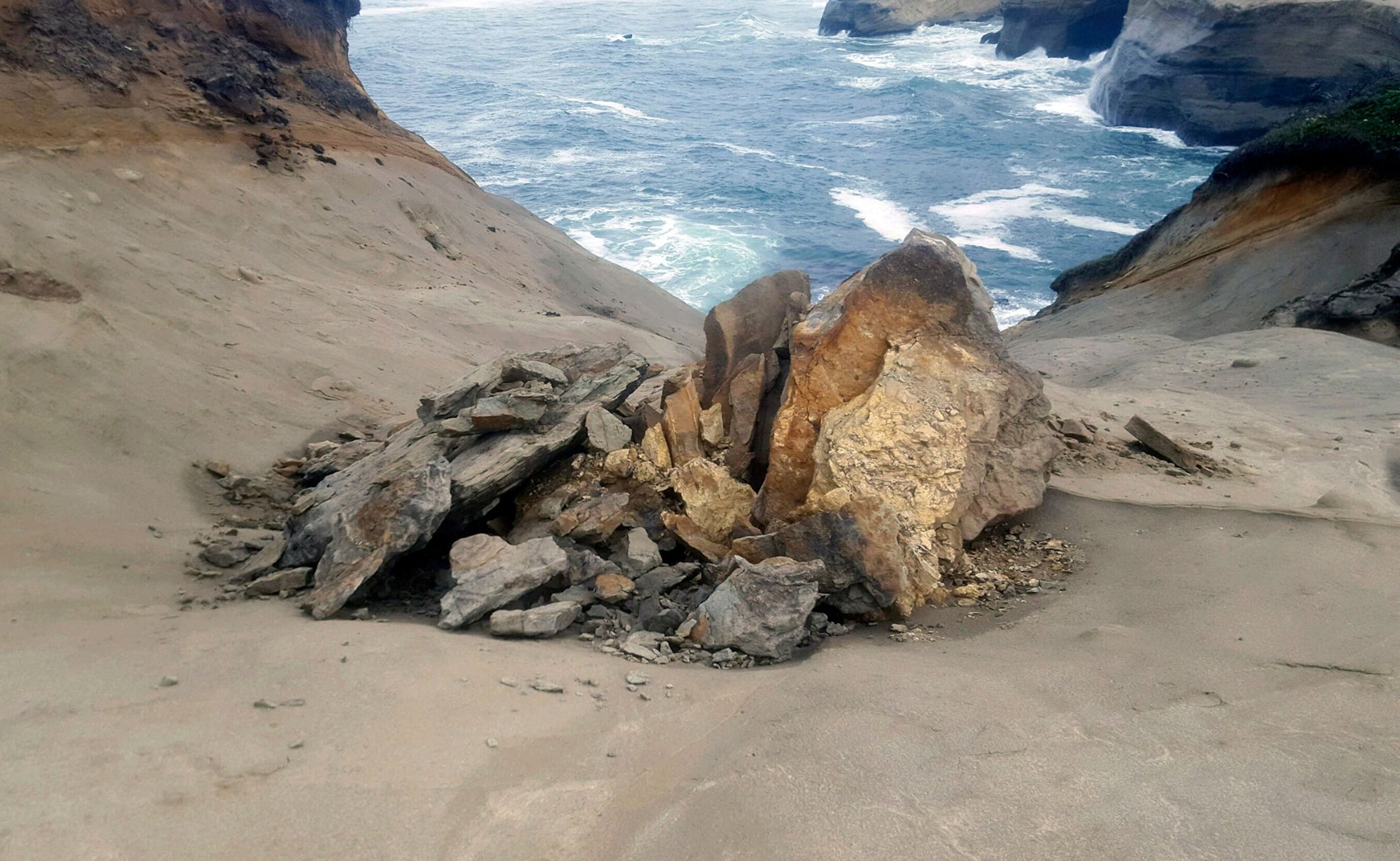 rock formation found in pieces