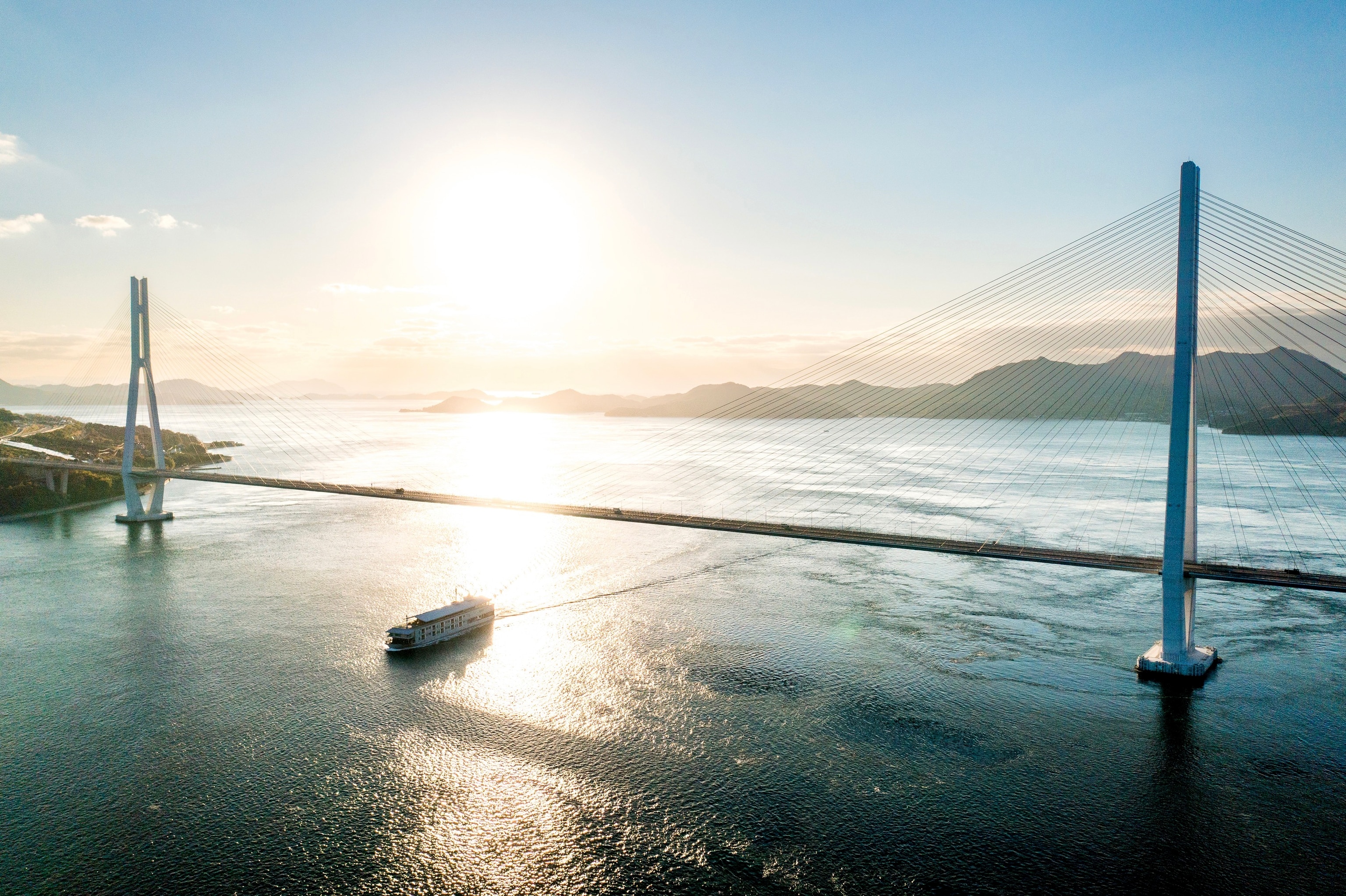 guntû ship sails through Seto Inland Sea.