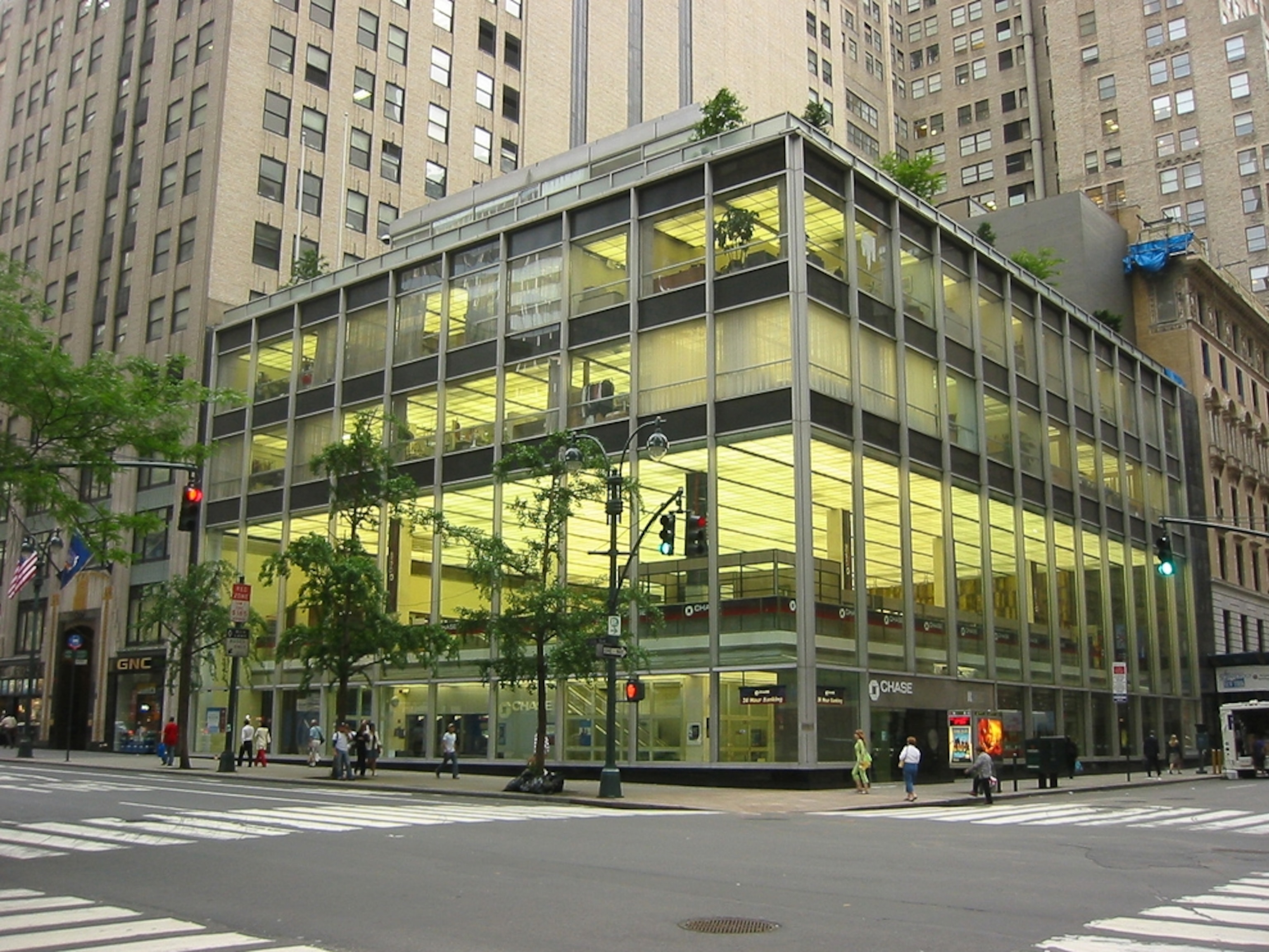 New York picture: 510 Fifth Avenue is on the 2012 World Monuments Watch list