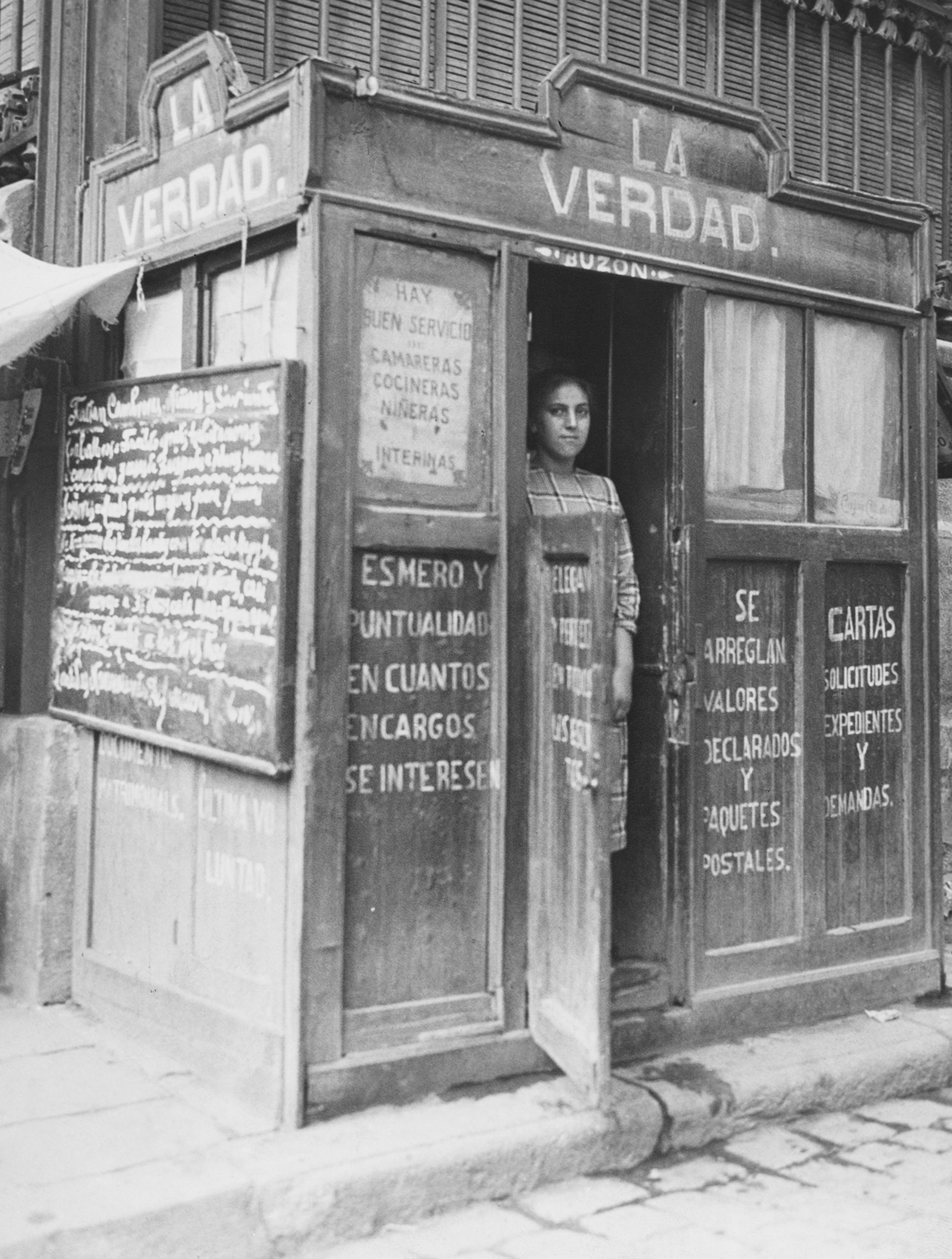 A booth by a market where packages, letters, etc.. are addressed and mailed for Catalans, who cannot write in Spanish or in French.