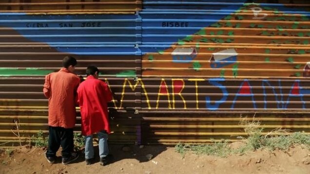 kids turn u s mexico border wall into an art project