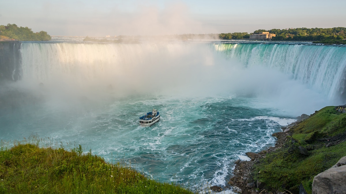 Visiting Niagara Falls? Don't miss this charming Canadian town