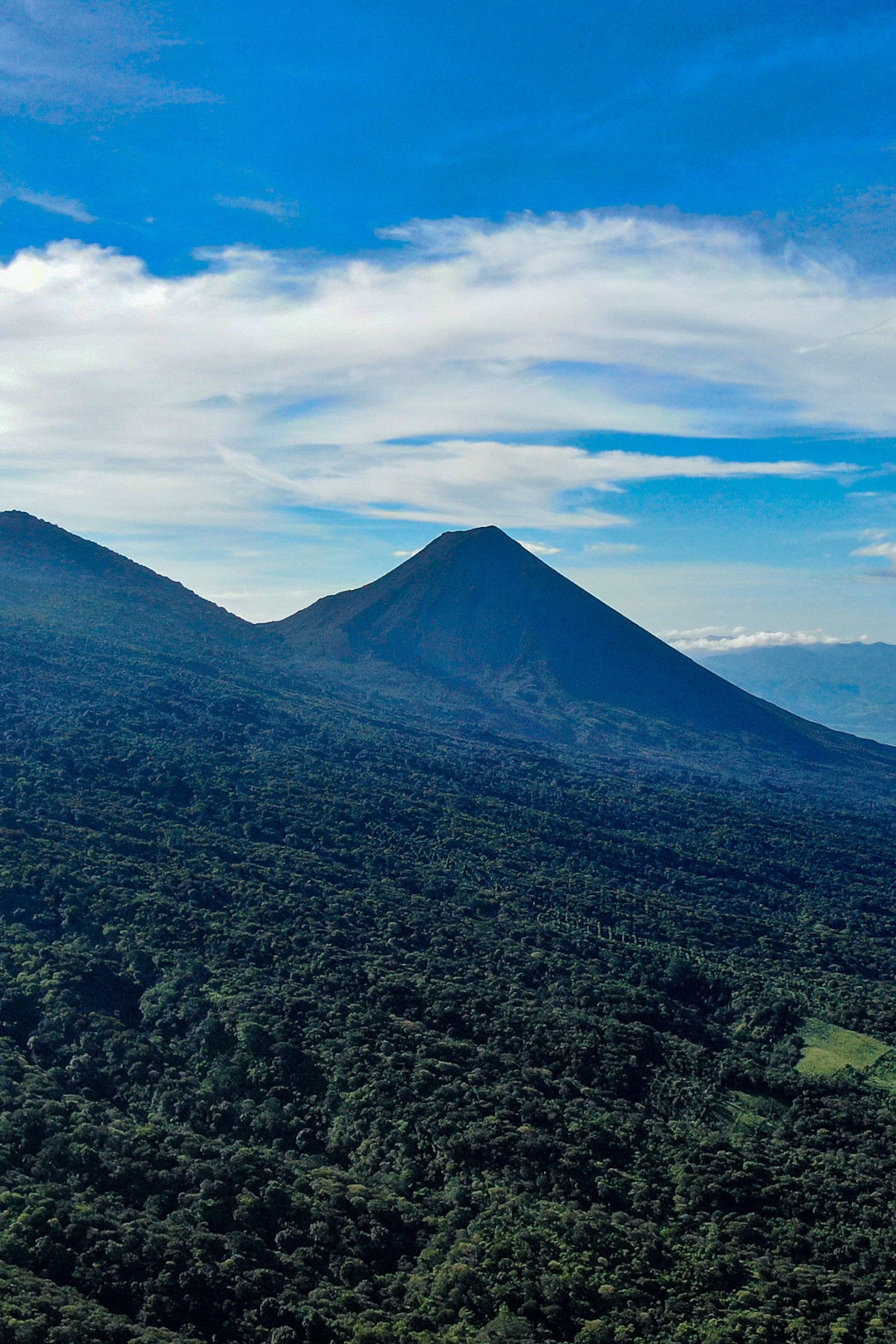 A wide shot of the volcanic landscape of El Salvador.