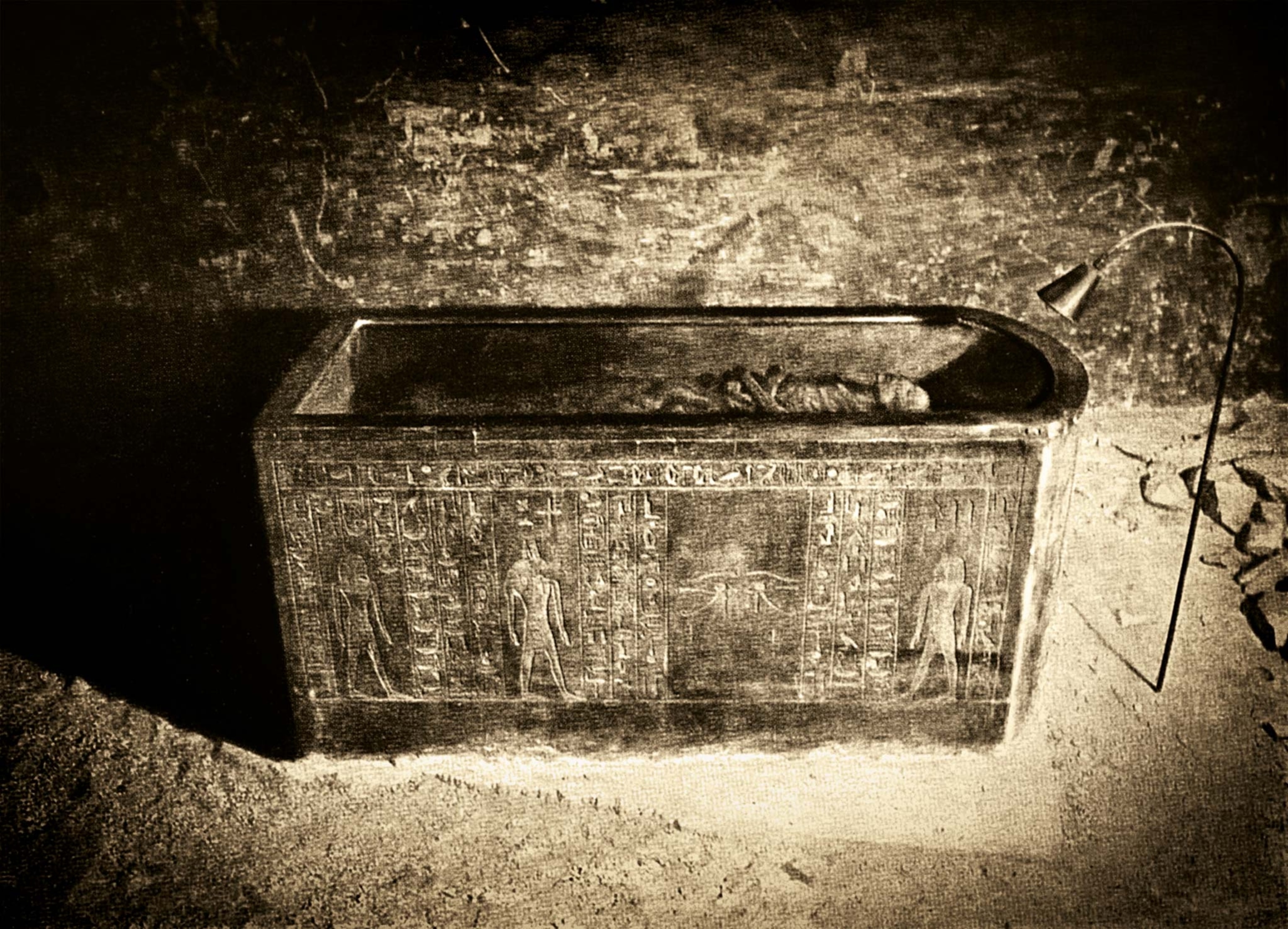 The mummified remains of Amenhotep II rest in his sarcophagus in KV35. The mummy was moved in 1931 to the Egyptian Museum in Cairo and to the National Museum of Egyptian Civilization in 2021.