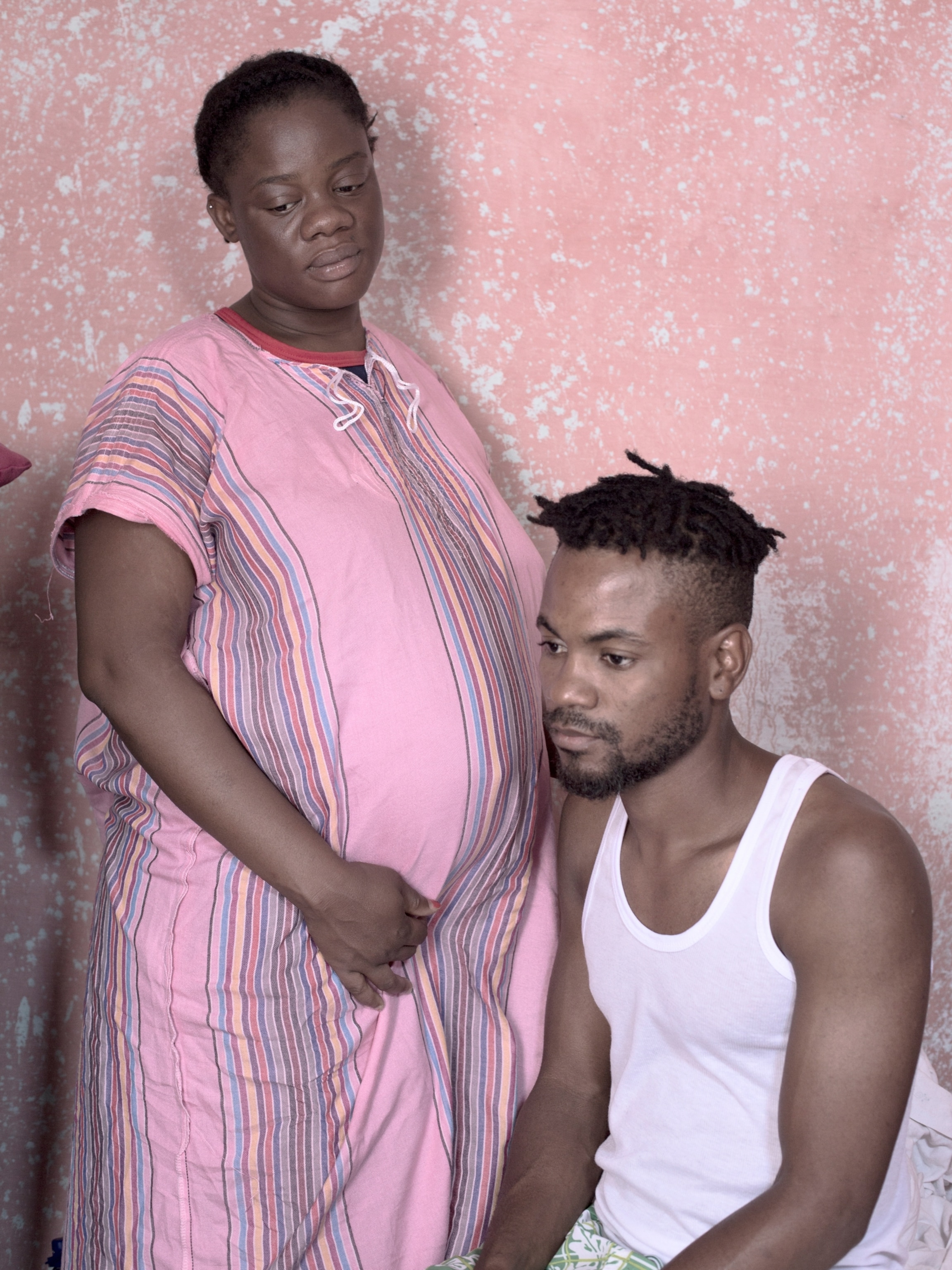 a migrant couple pregnant