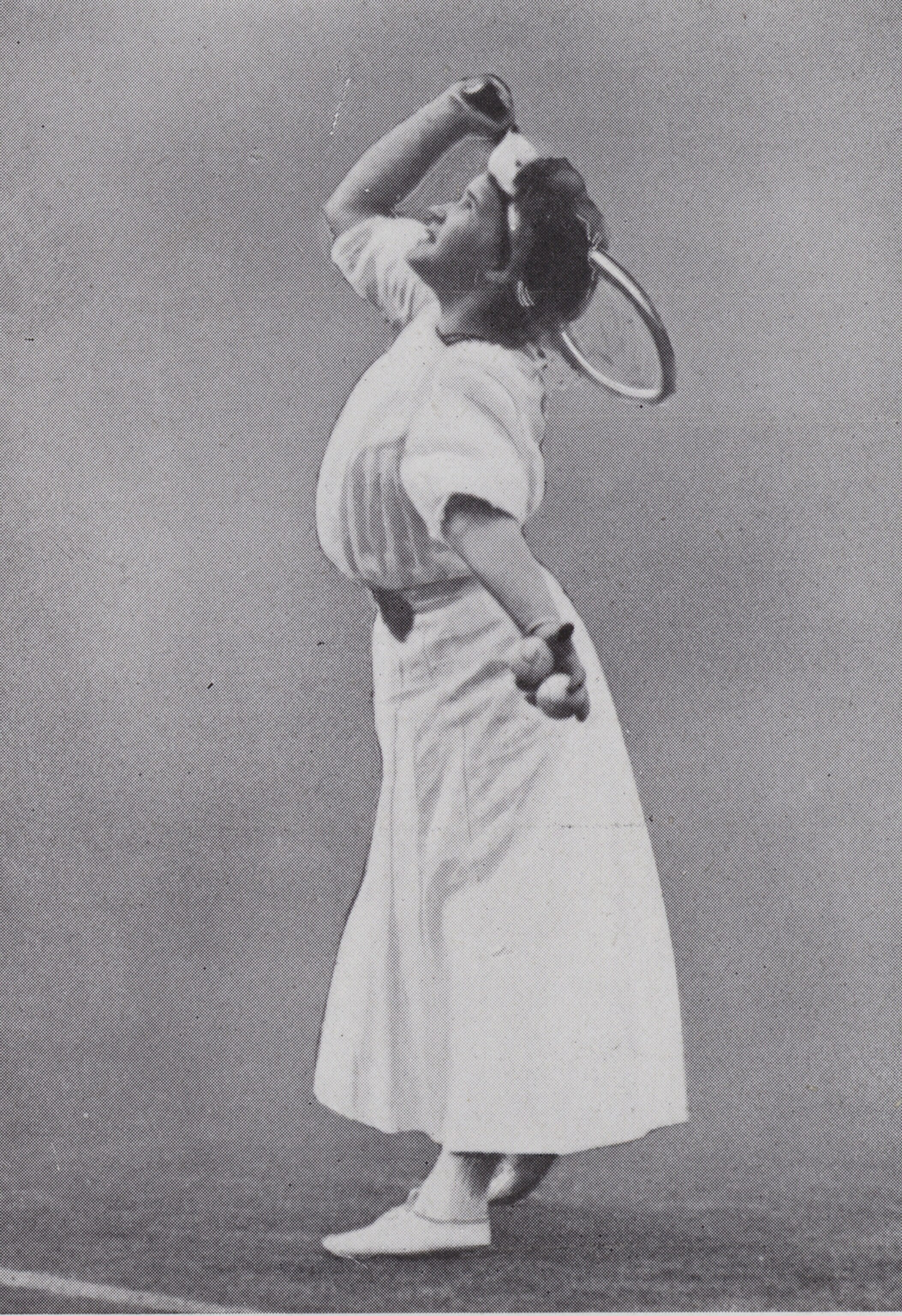 Tennis player May Sutton