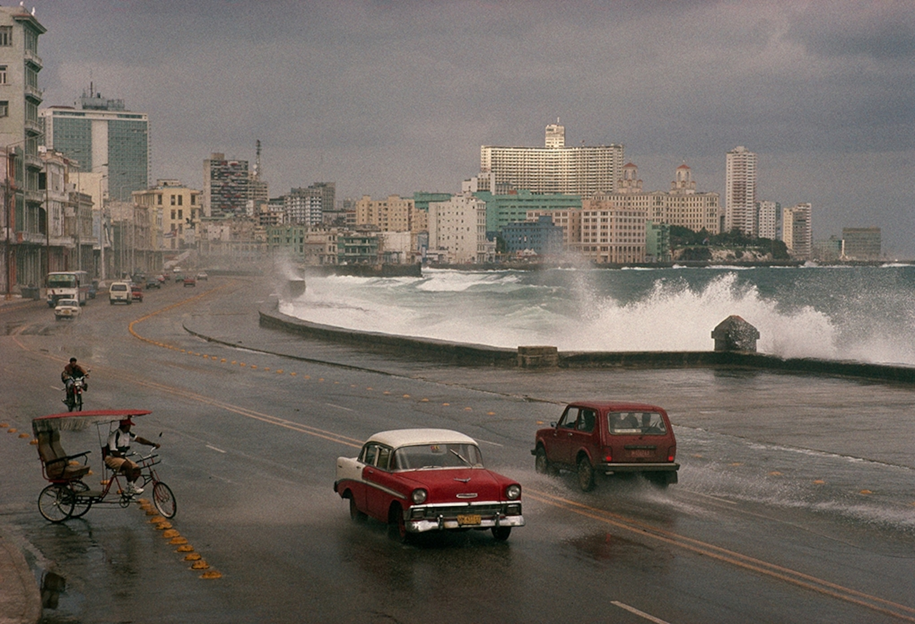 the breakwater with classic cars