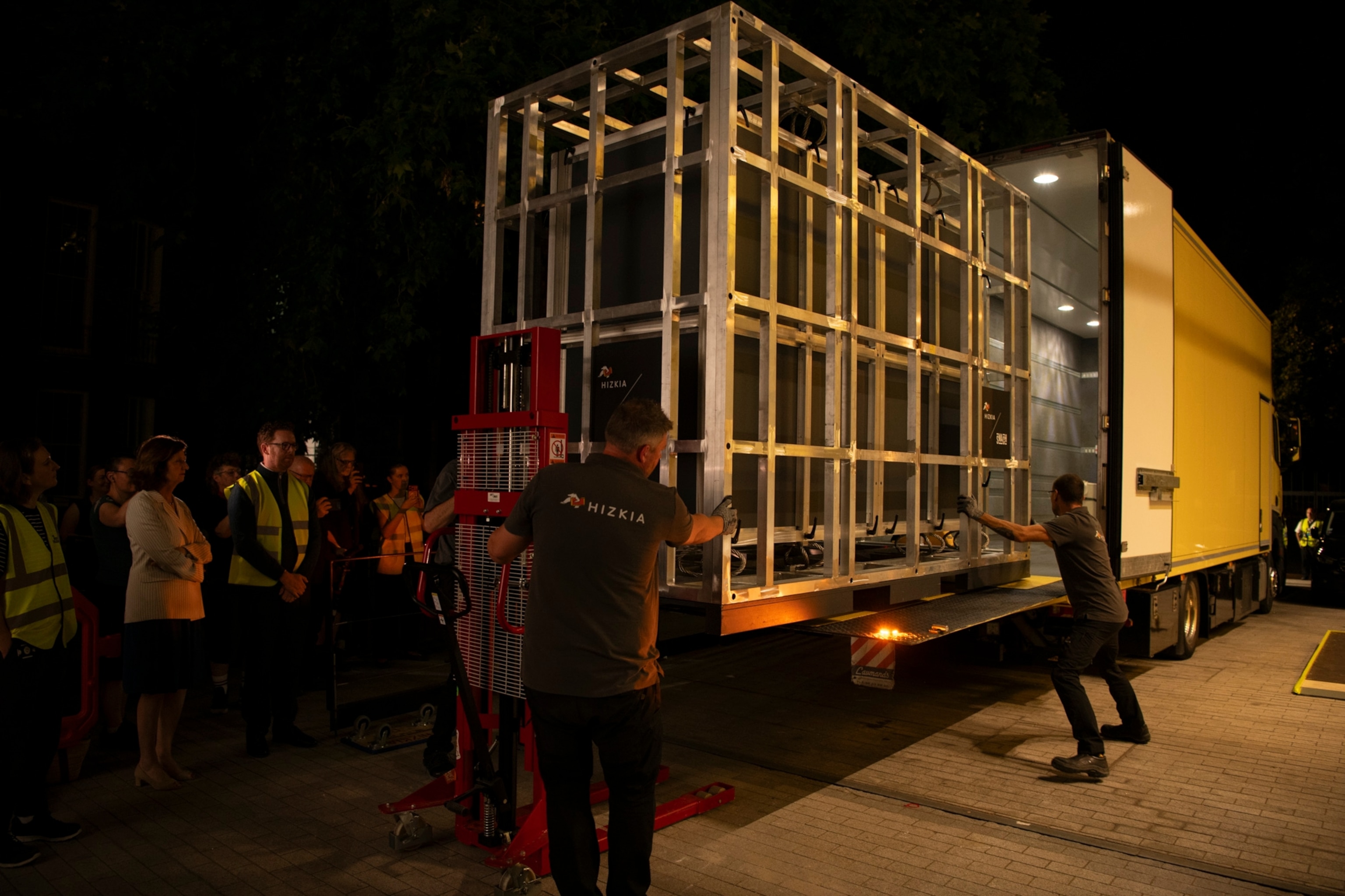 Bayeux Tapestry arrives in London