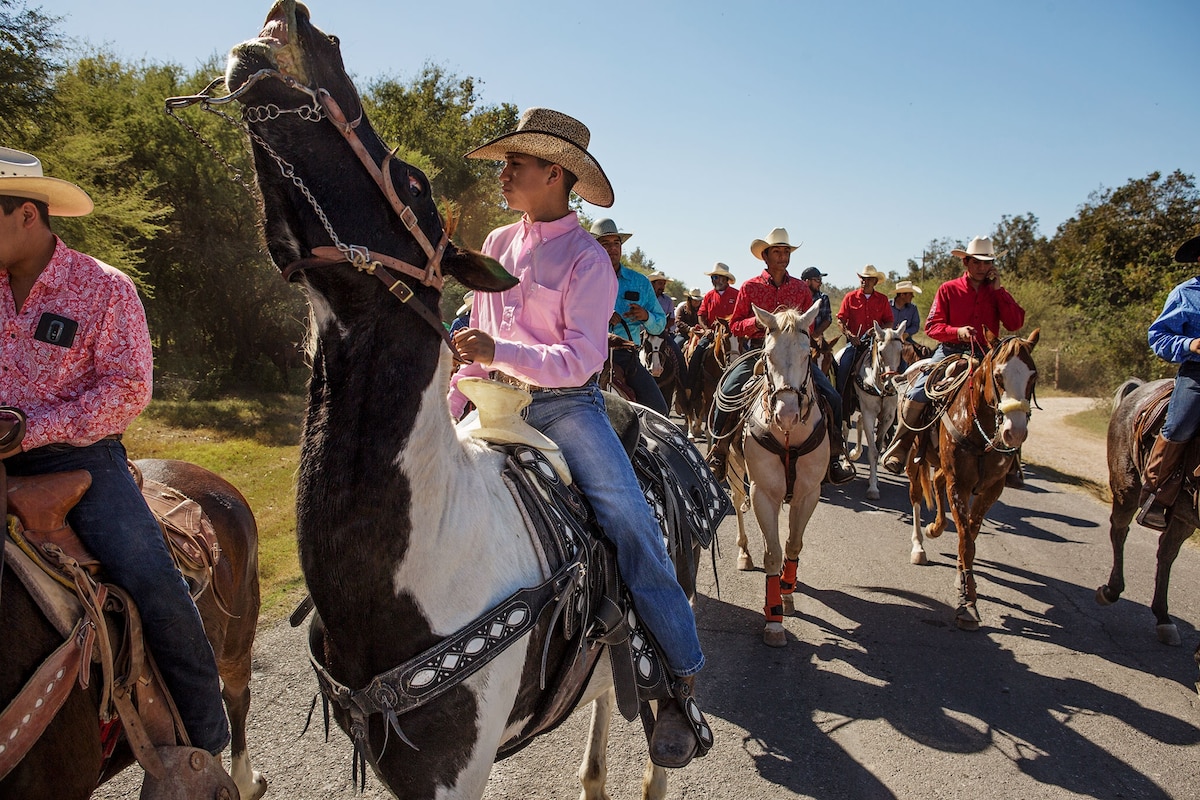 This ThreeDay Horseback Ride Keeps Mexican Traditions Alive