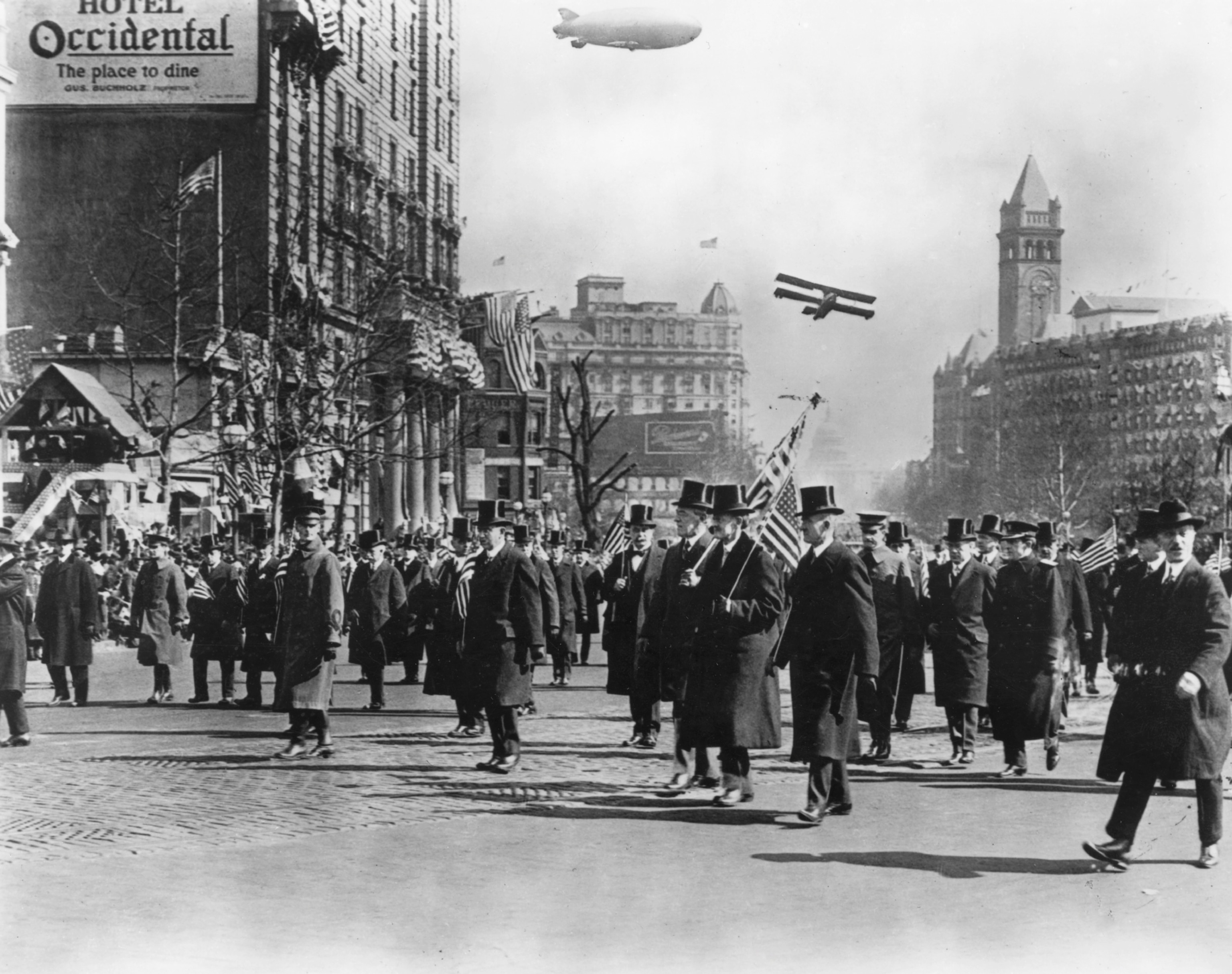 President Wilson welcoming home WWI soldiers in Washington DC