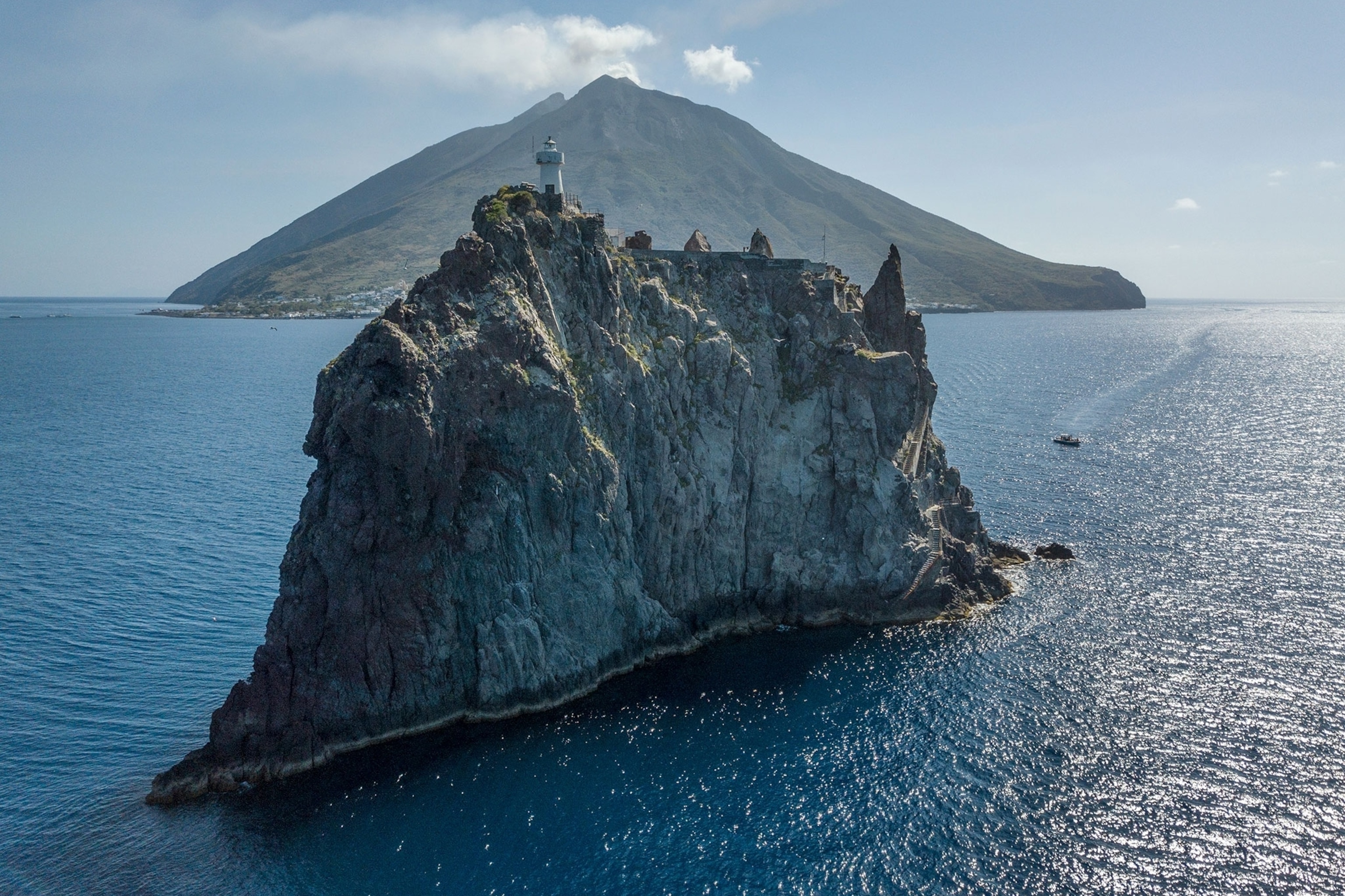 Stromboli Italy How to visit this volcanic island