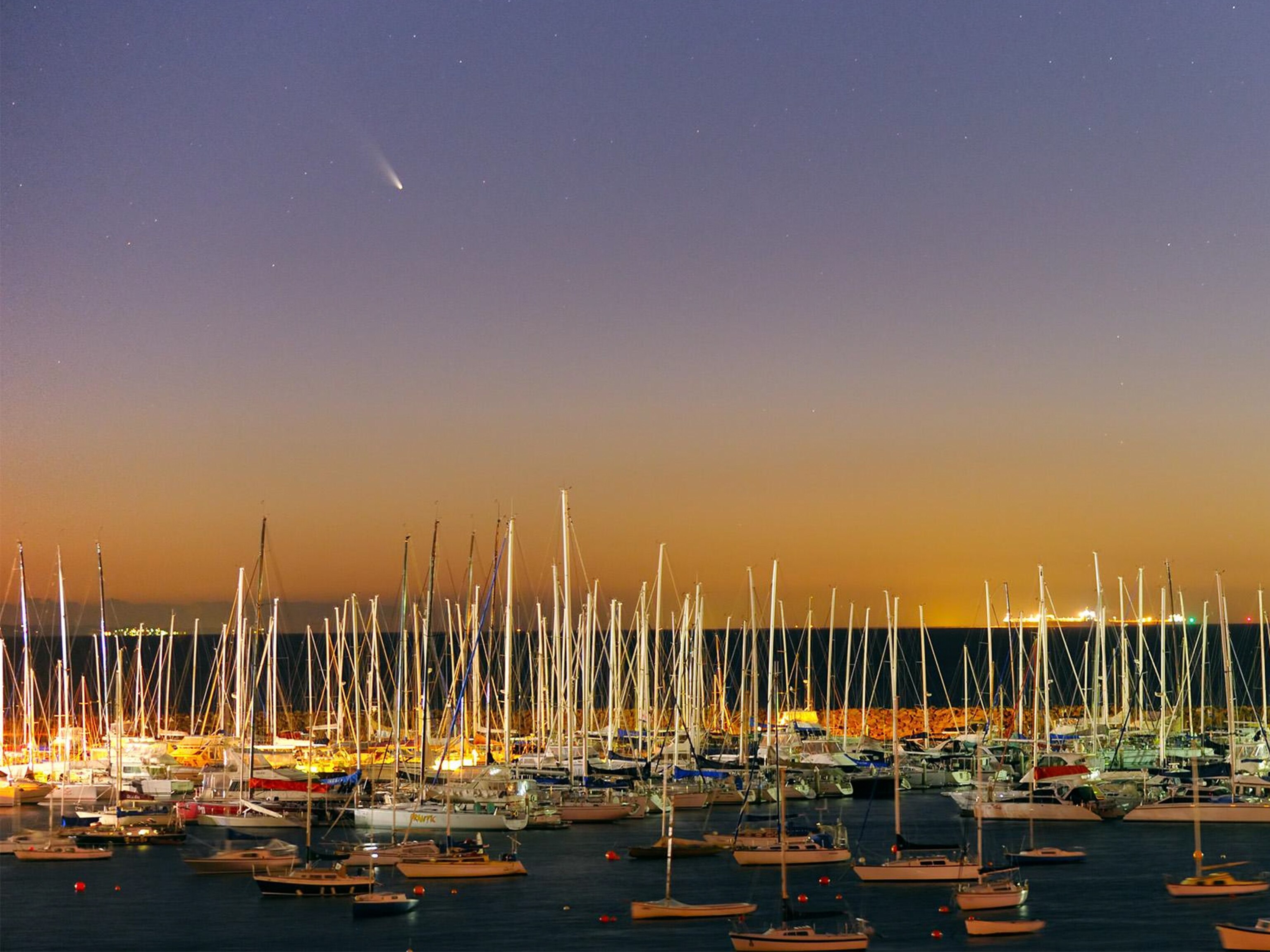the PanSTARRS comet over Melbourne, Australia