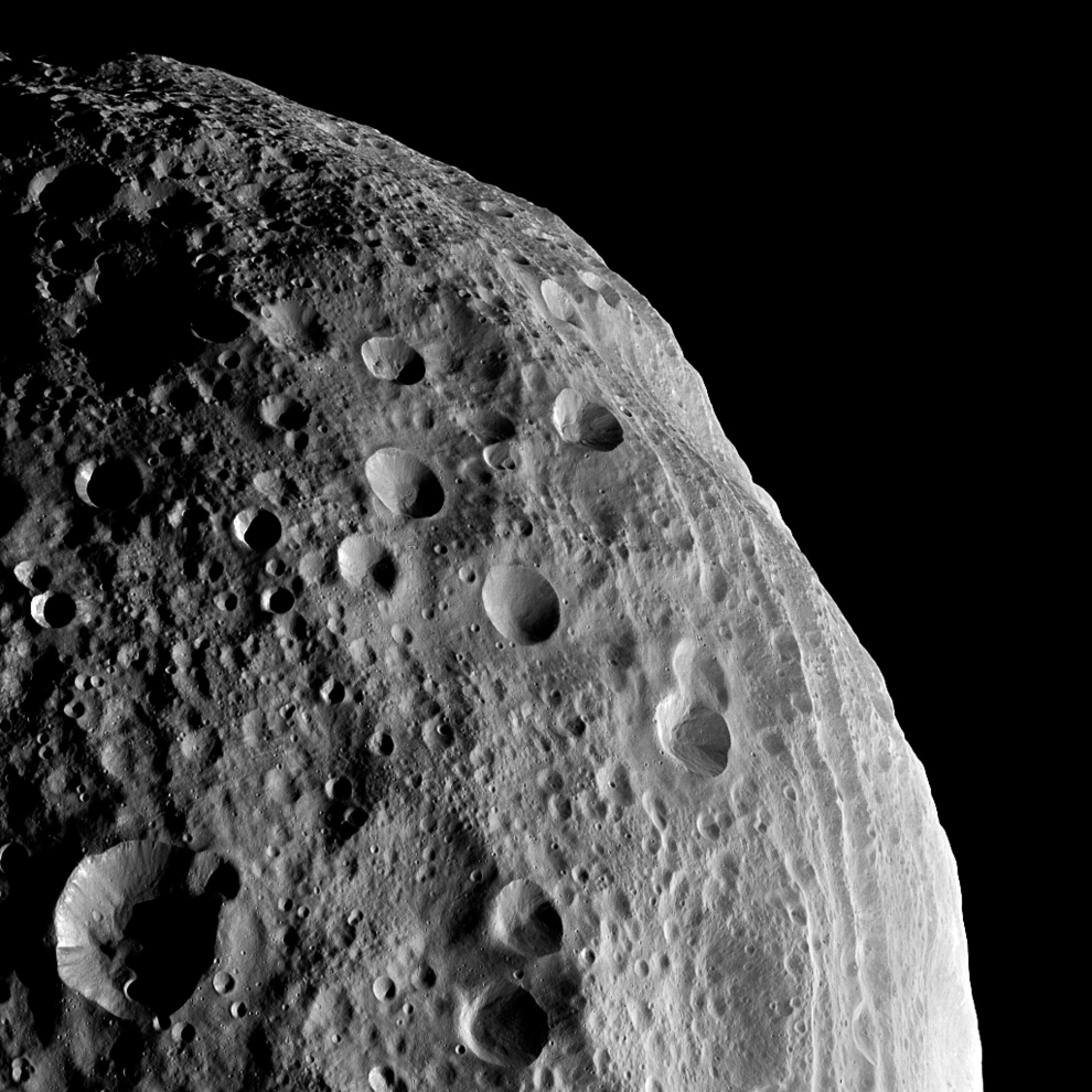 Asteroid picture: craters on the asteroid Vesta