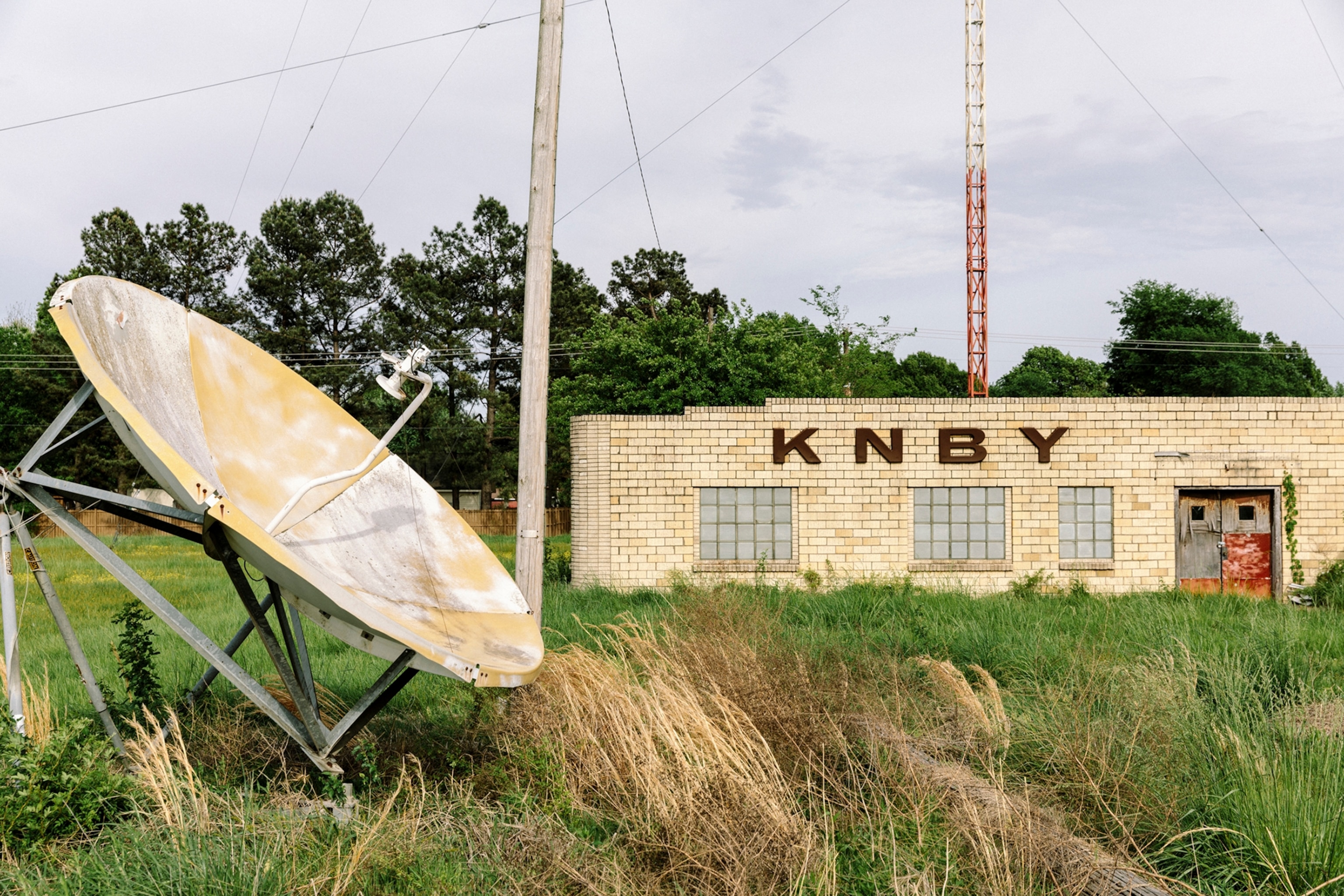 the KNBY on Highway 67 in Newport, Arkansas