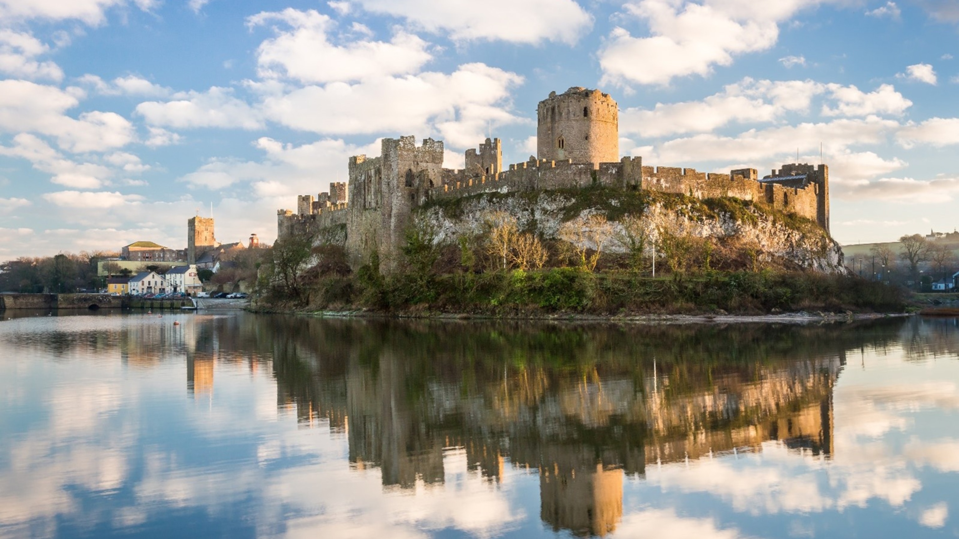 Digging for Neanderthals under a medieval Welsh castle