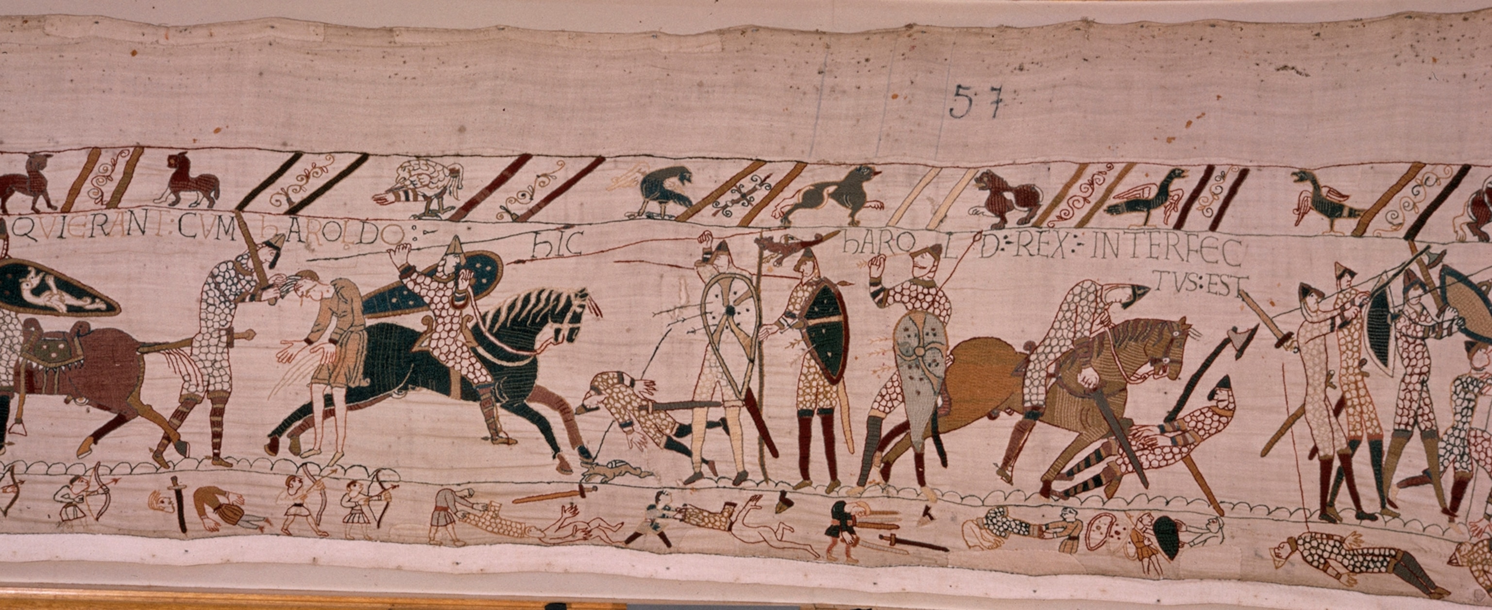 A scene from the Bayeux Tapestry in which Harold is killed.