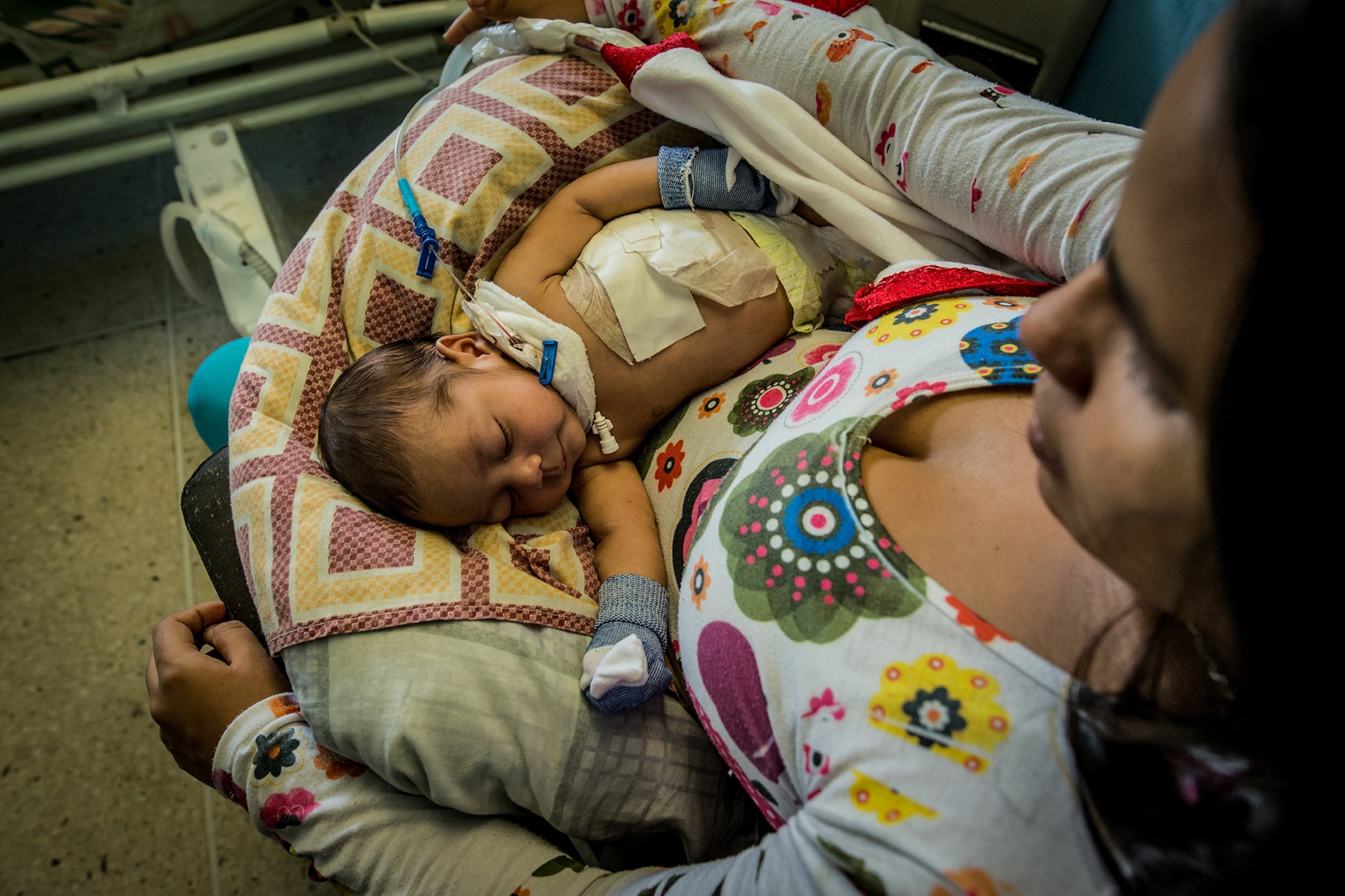 Desperate Patients Seek Spiritual Cures as Country Crumbles