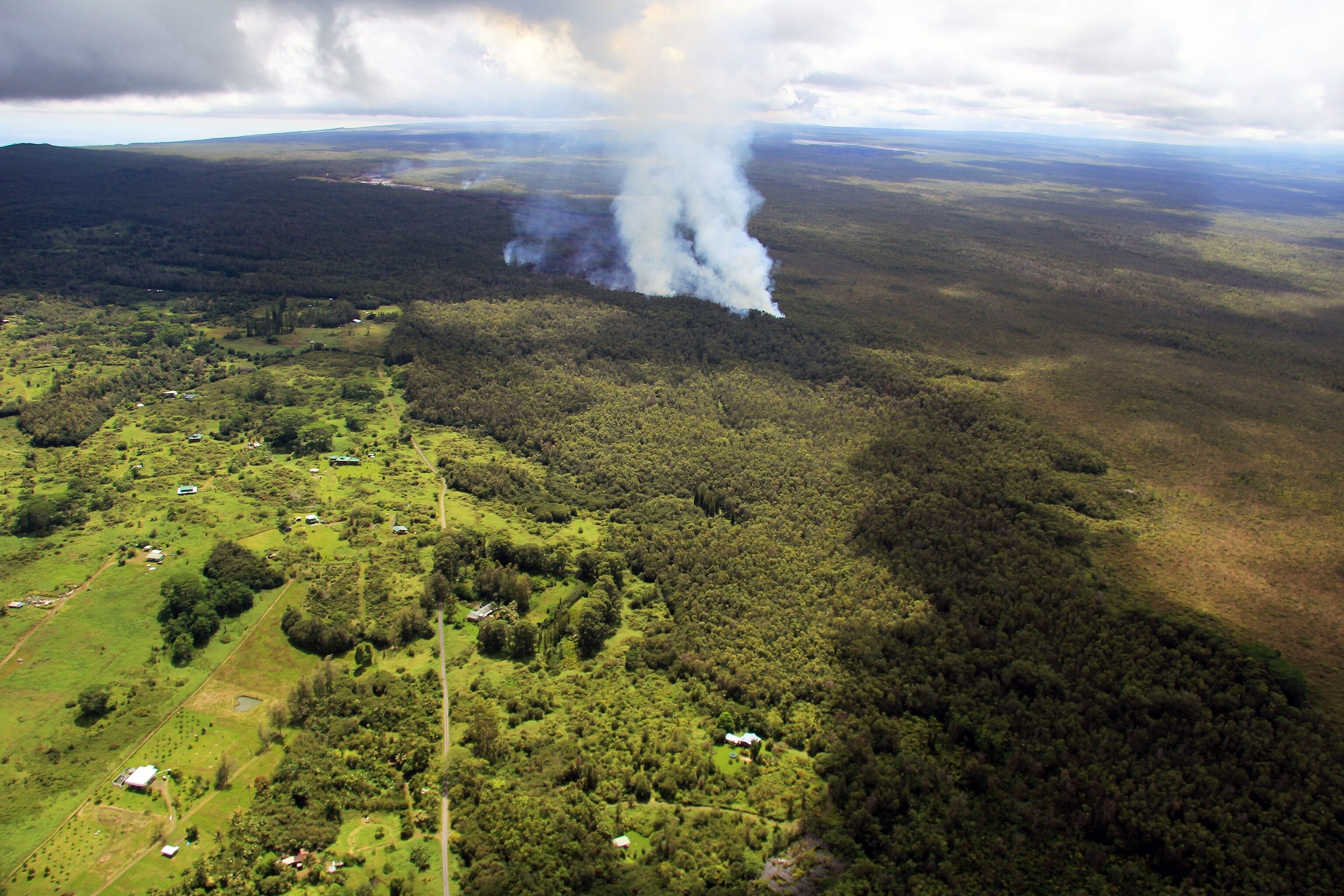 The June 27th lava flow remains active and continues advancing towards the northeast on Sept. 15, 2014.
