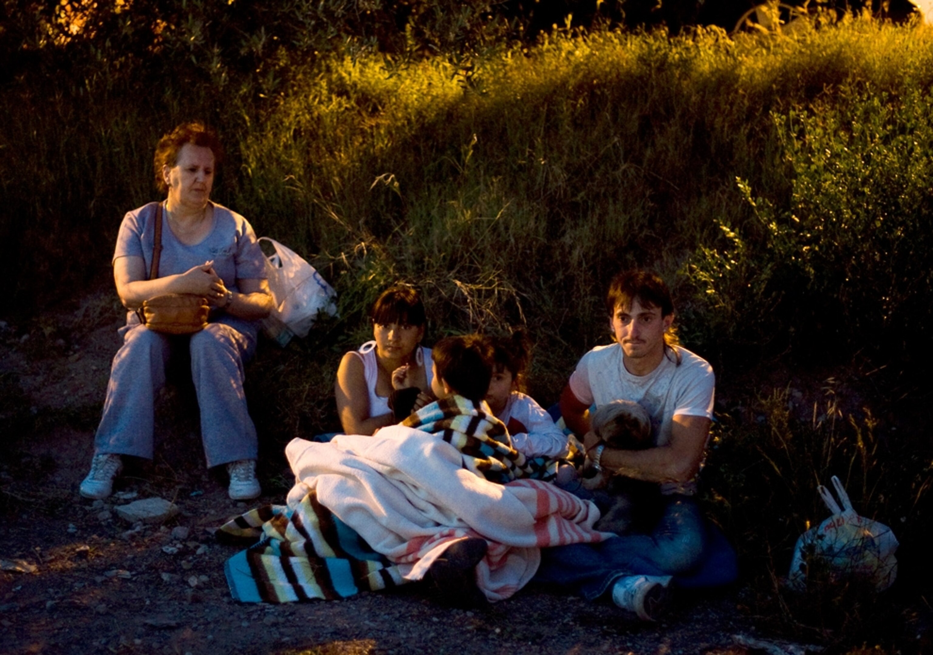 Spain earthquakes picture: evacuees in Lorca